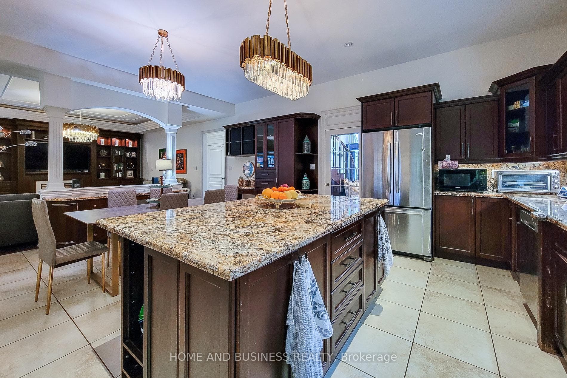 15 Donatello Court photo 18