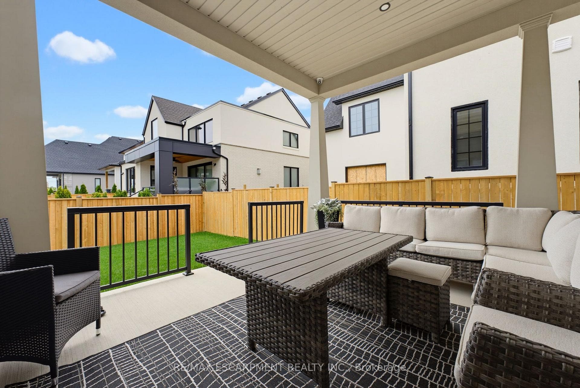 75 Millpond Road photo 42