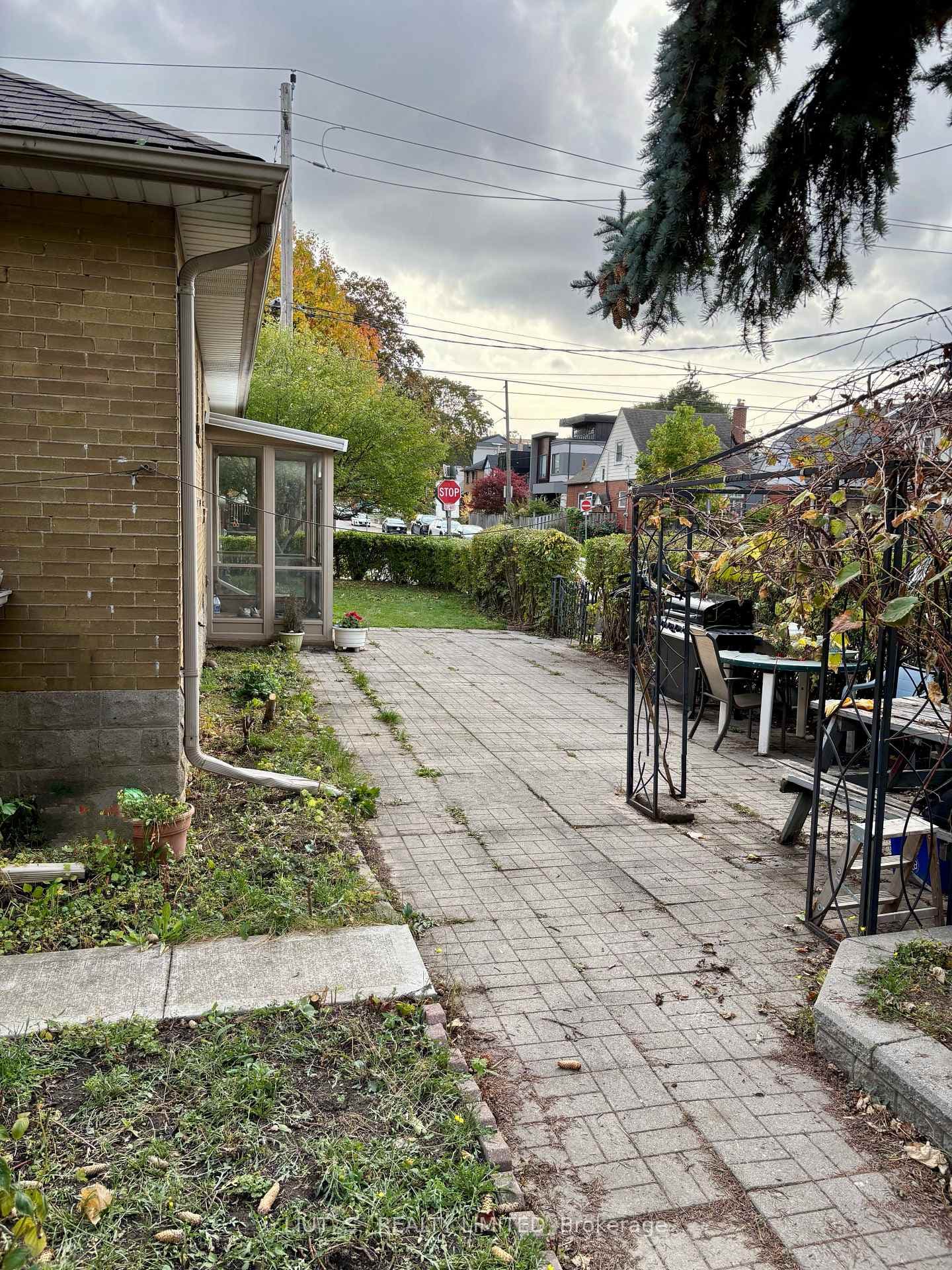 50 Gloucester Grove photo 7
