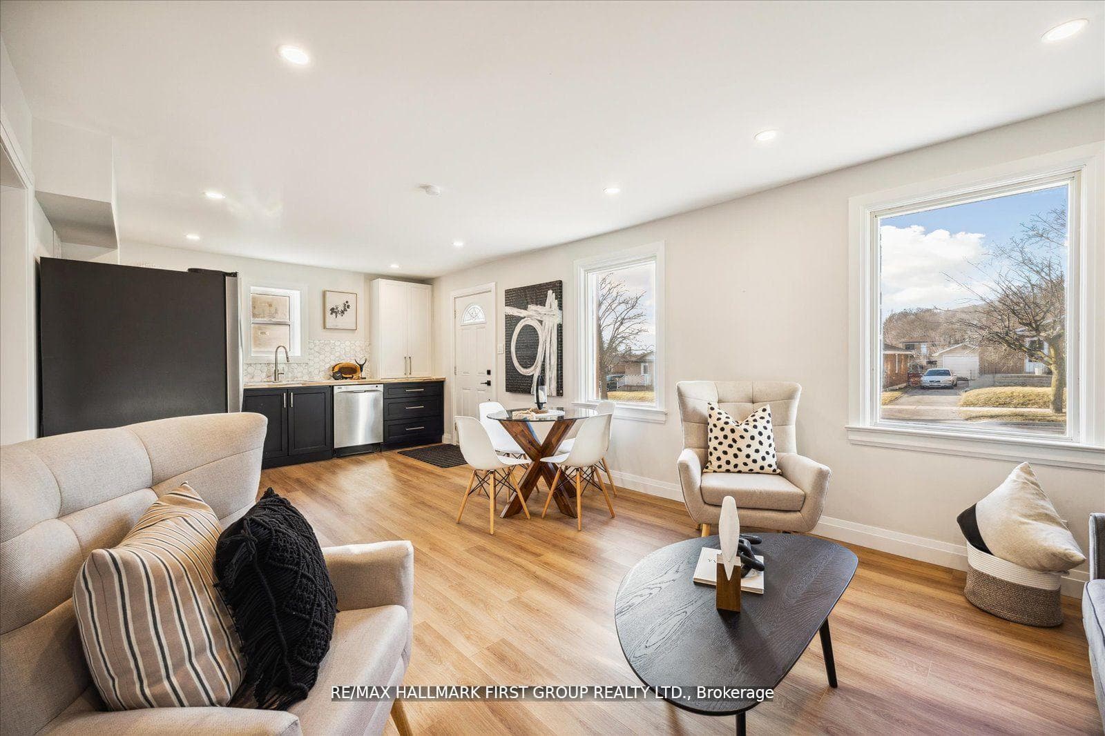 33 Sandra Street photo 11