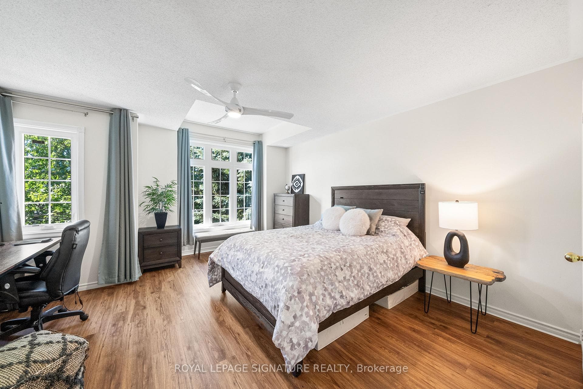 22 Grasslands Avenue photo 24