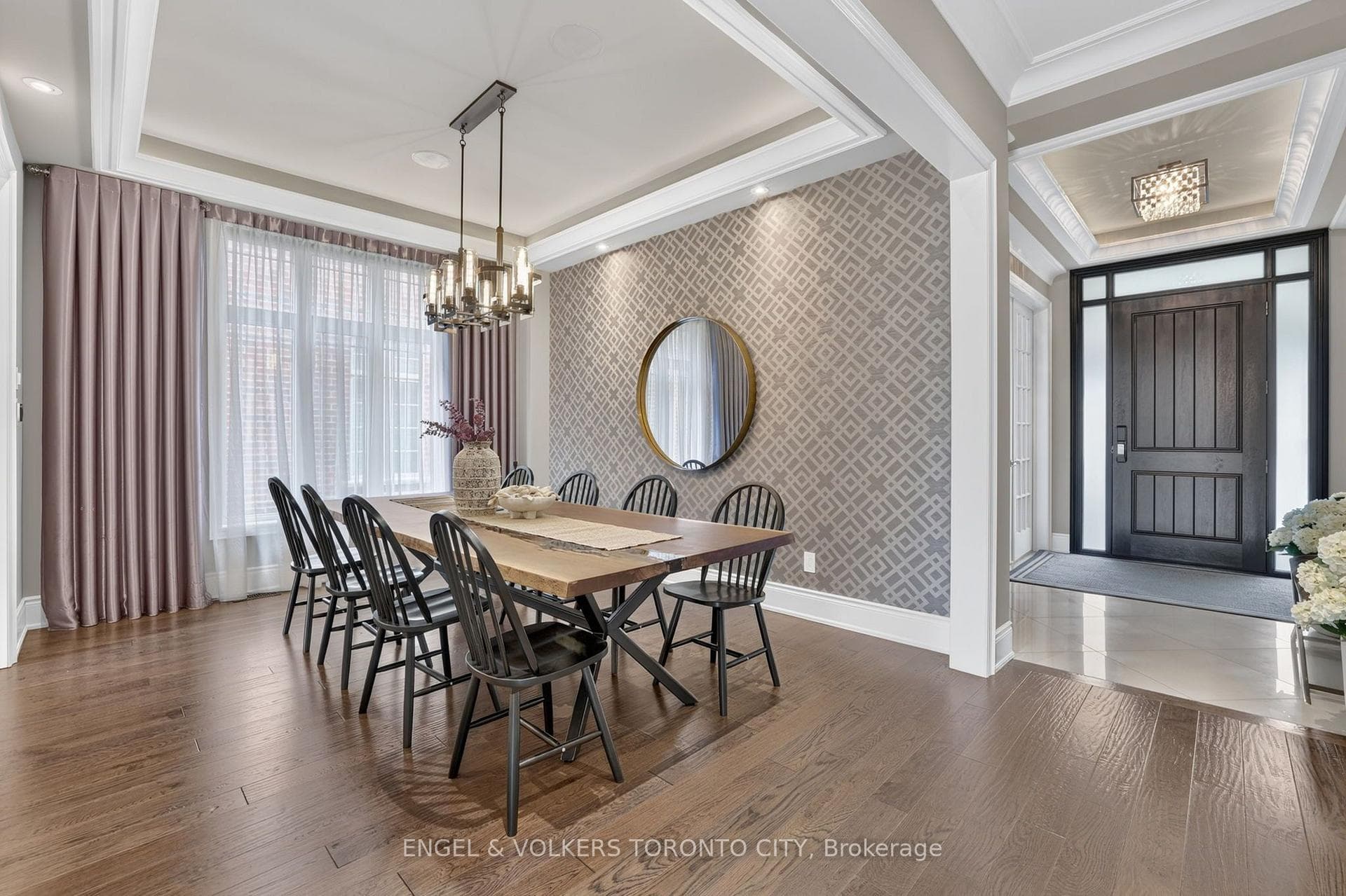 14 Coppermine Court photo 6