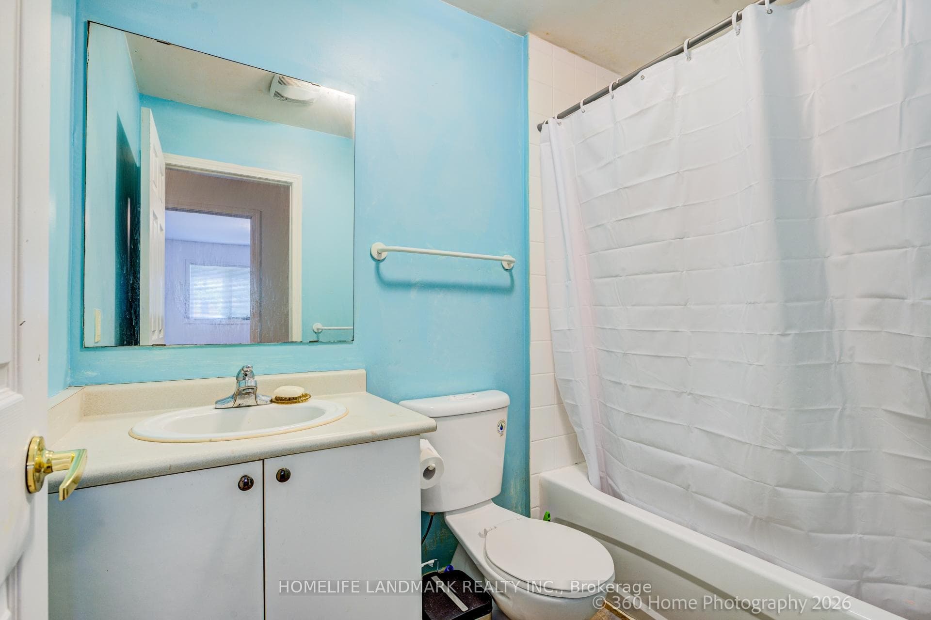 736 Kingston Road Unit 3 photo 11