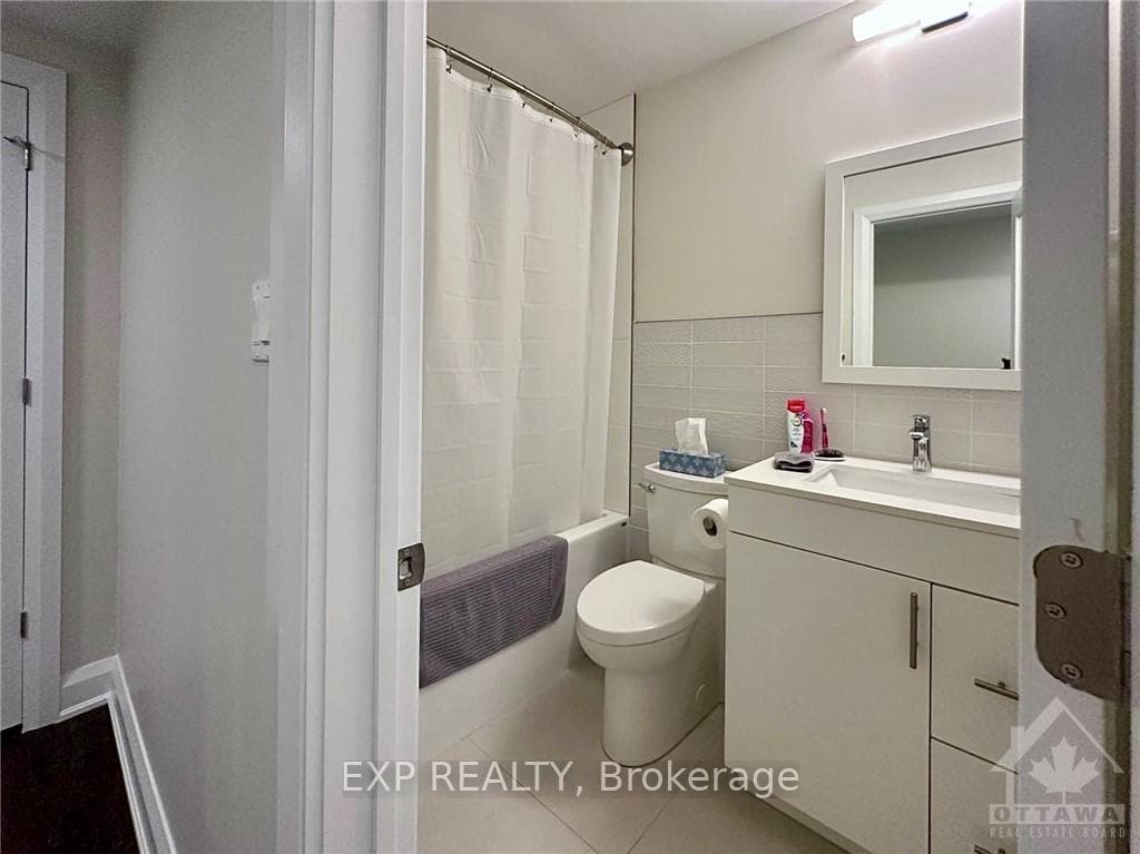 107 MCCURDY Drive Unit 101 photo 18