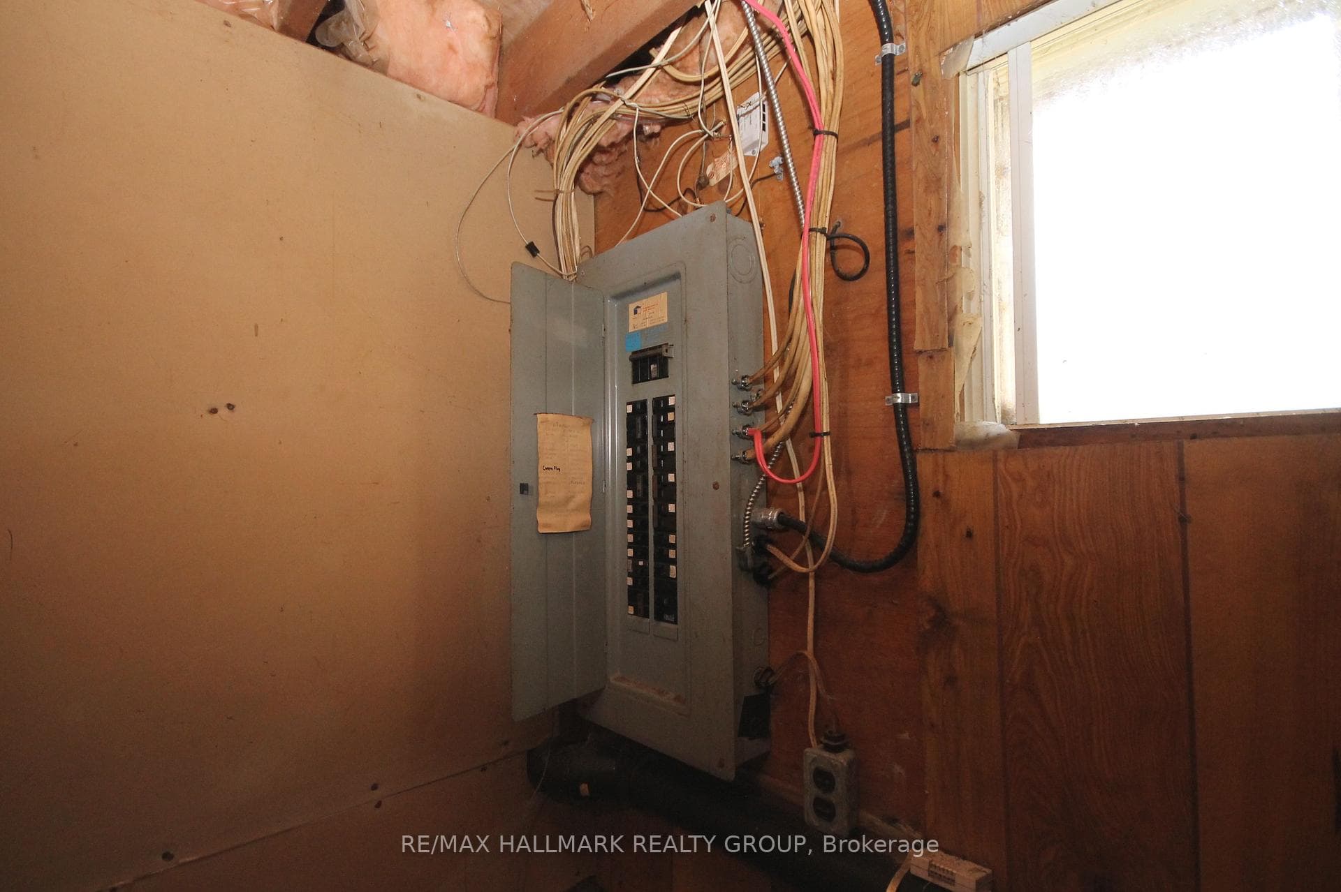 119 ROTHWELL Street photo 16