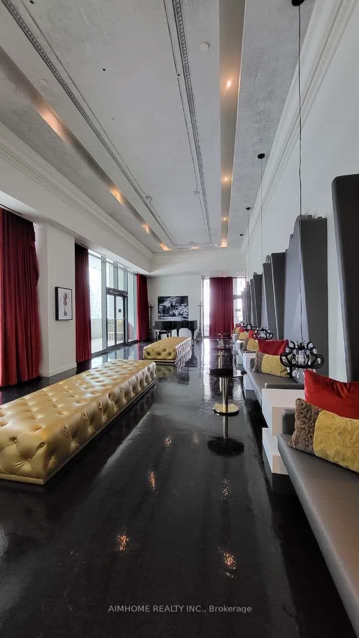 197 Yonge Street Unit 3004 photo 24