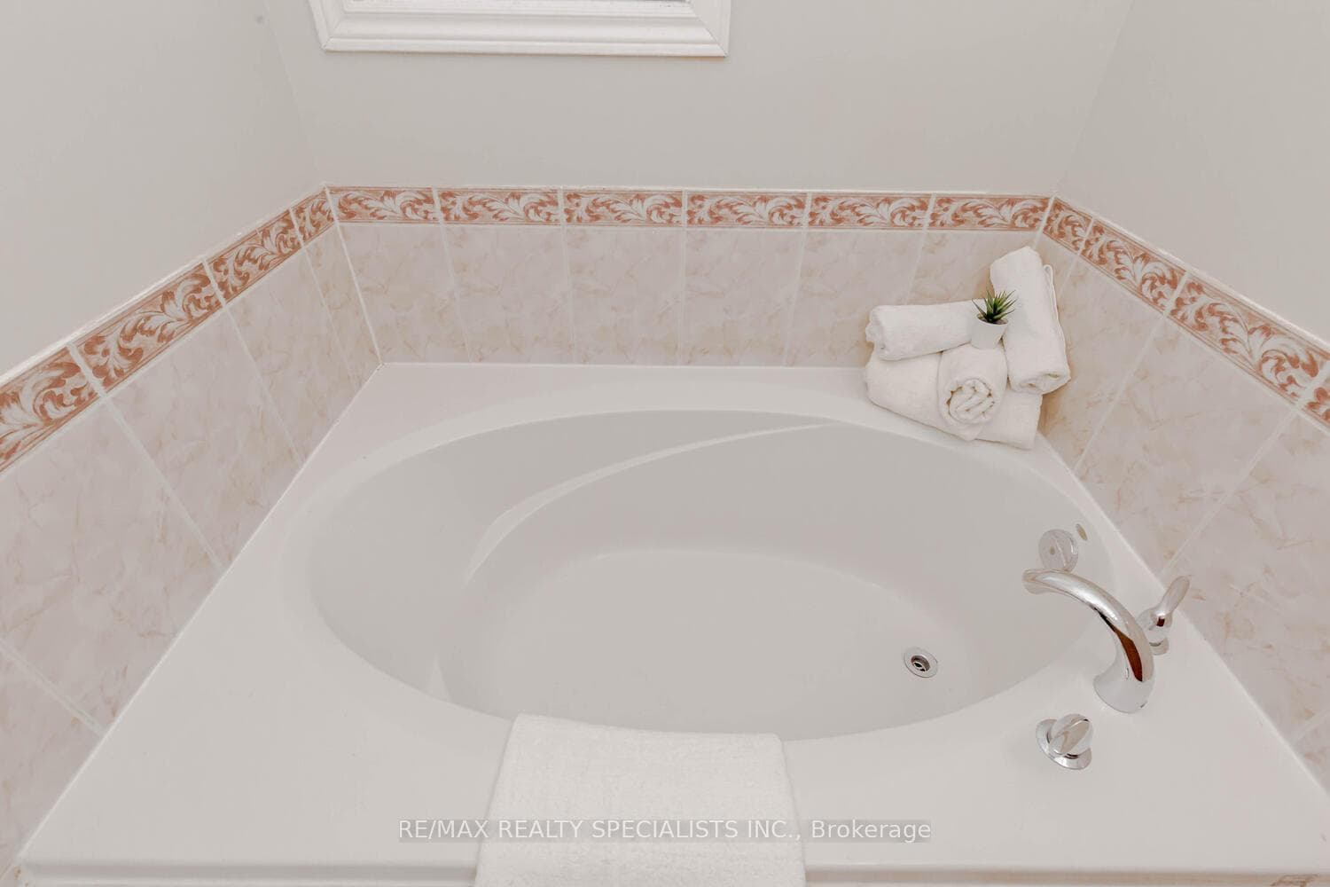 809 Othello Court photo 24