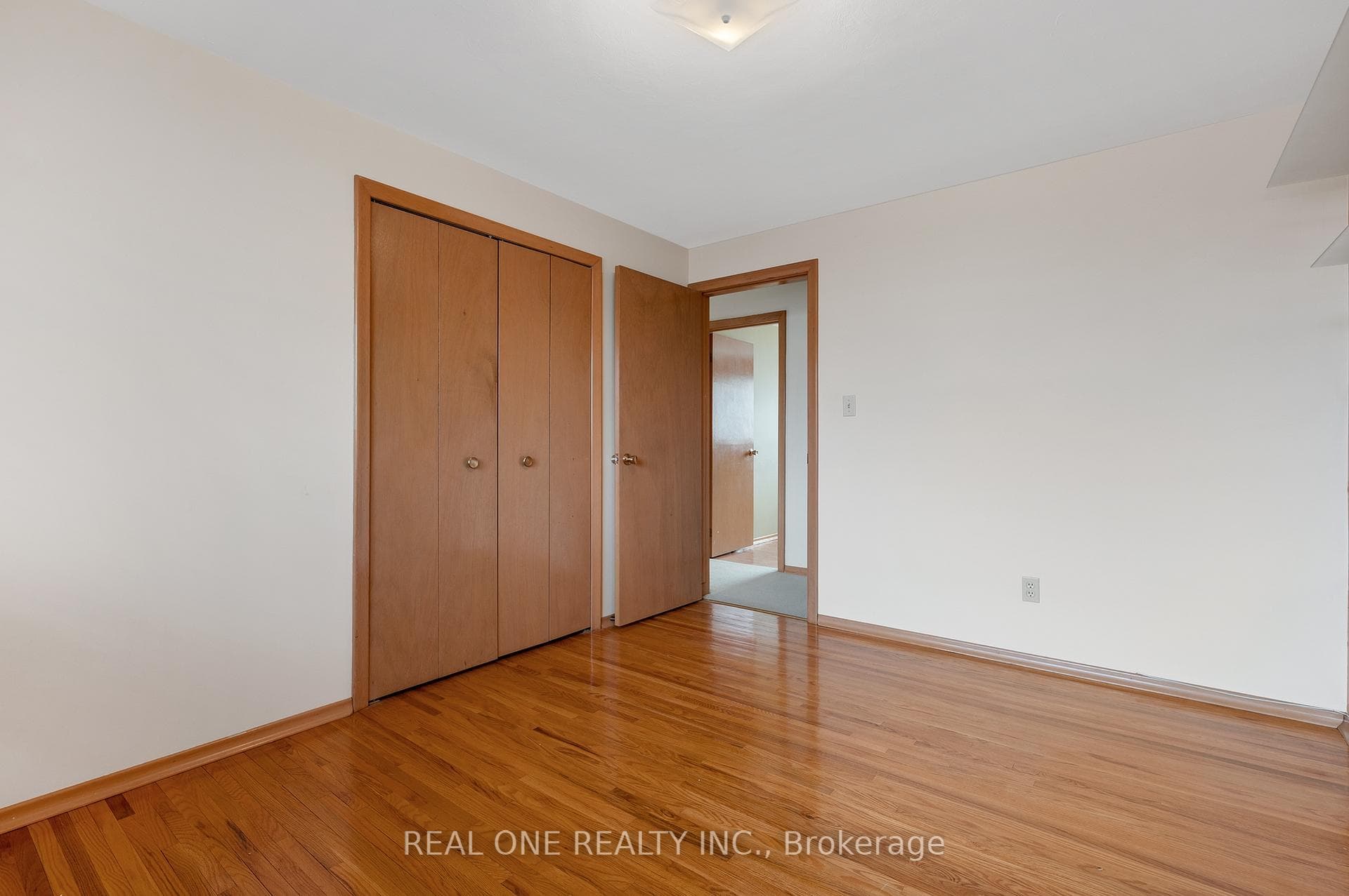 6 Talisman Court photo 18