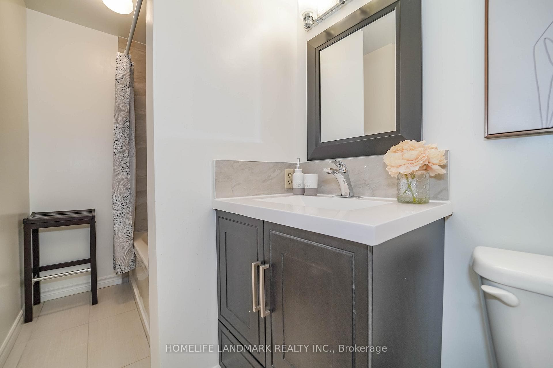 188 Woodbridge Avenue photo 17