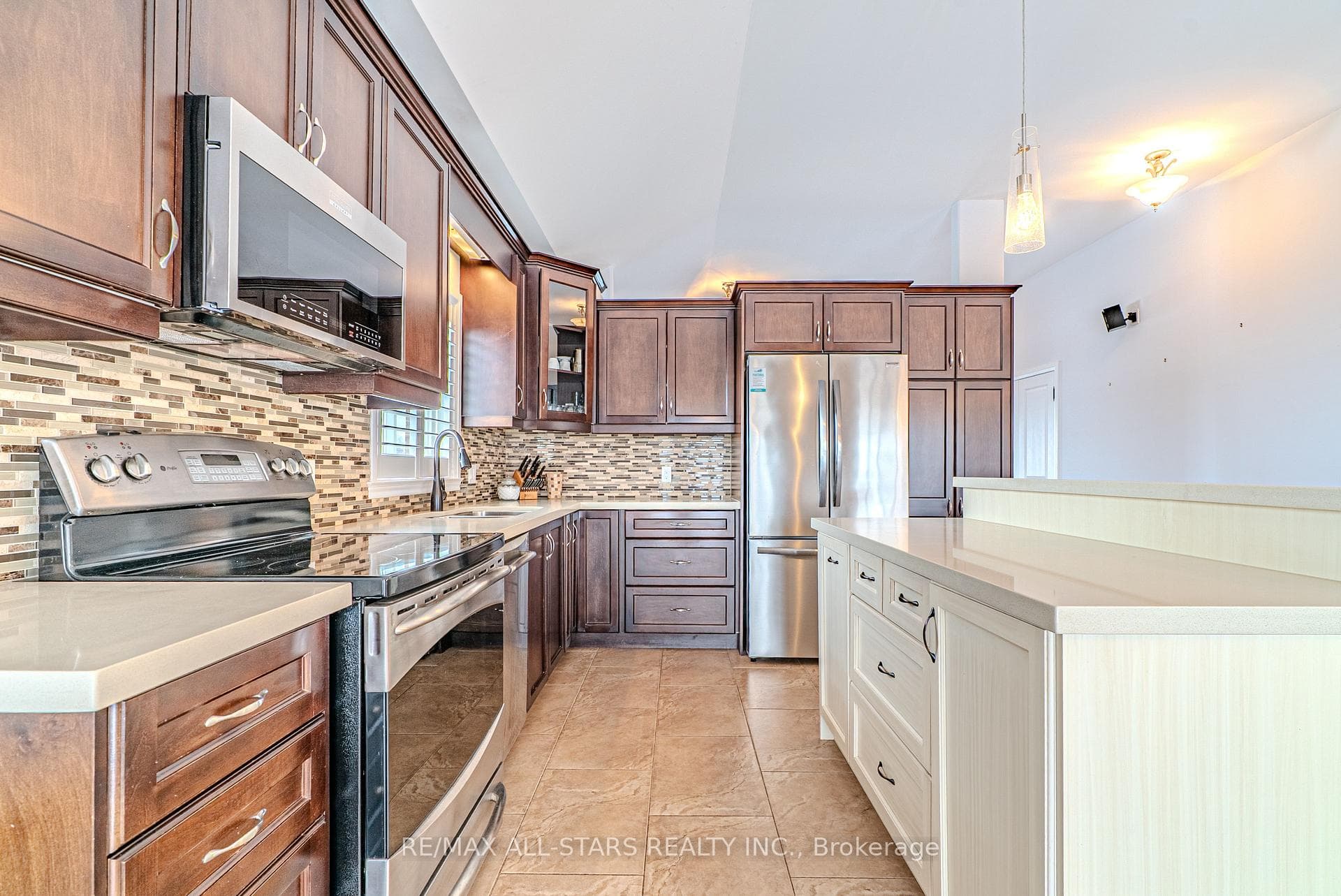7 Parkside Drive photo 14