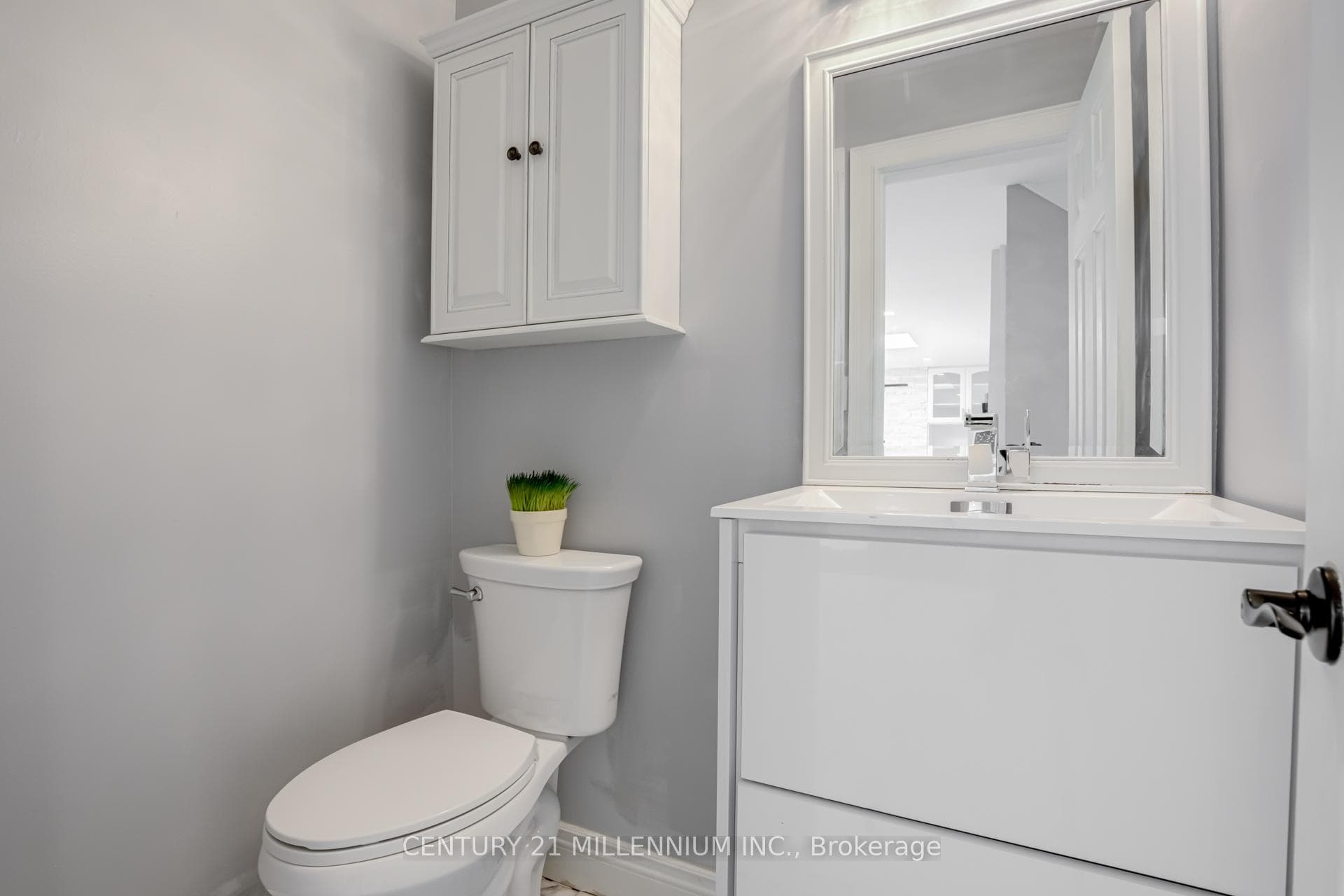 1841 Medallion Court photo 37