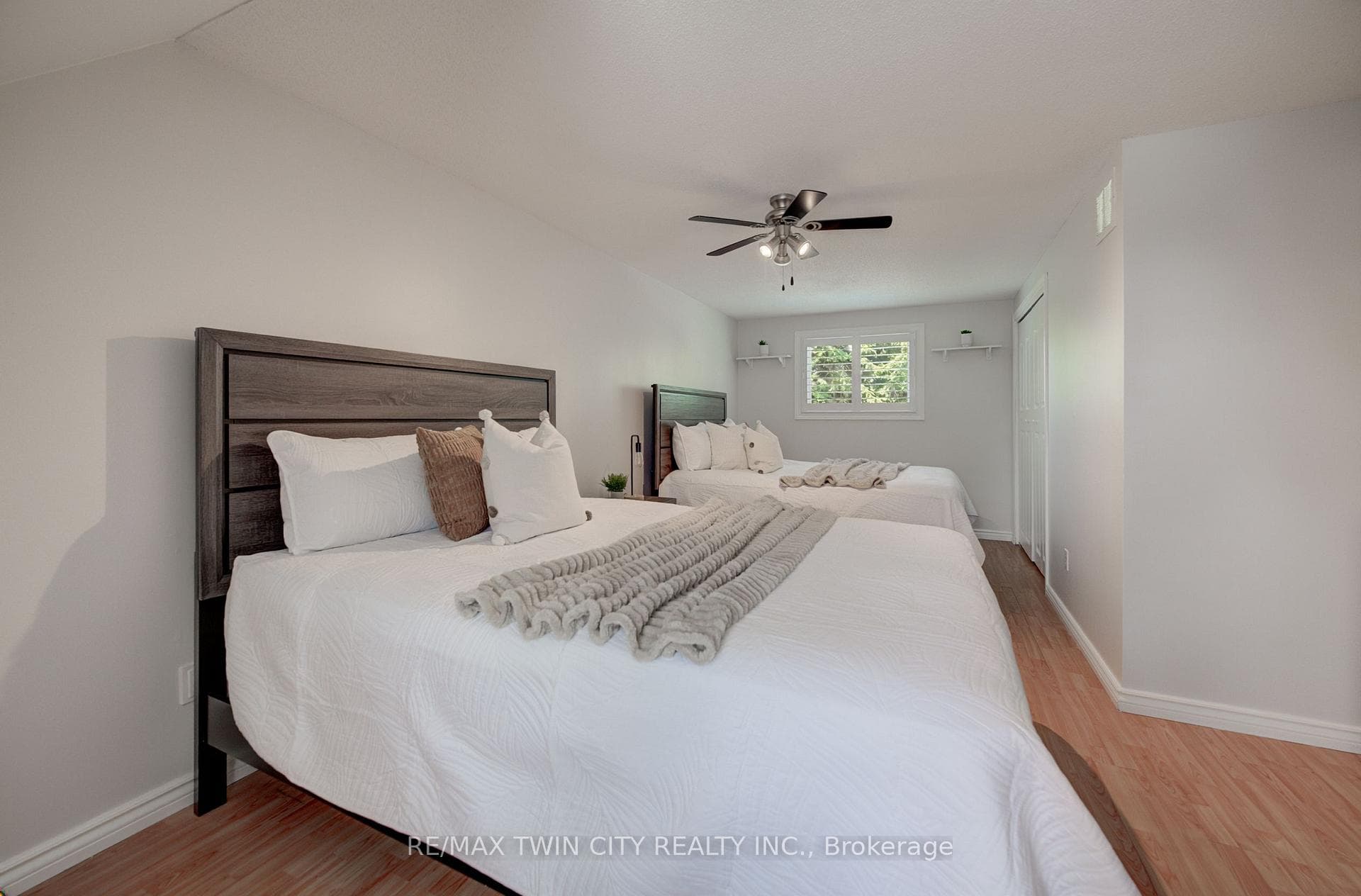 292 Grand Ridge Drive photo 12