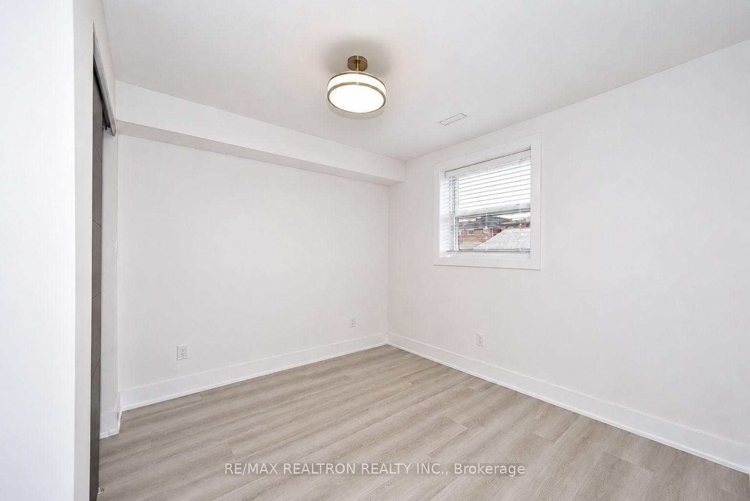 230 Boon Avenue Unit 4 photo 12