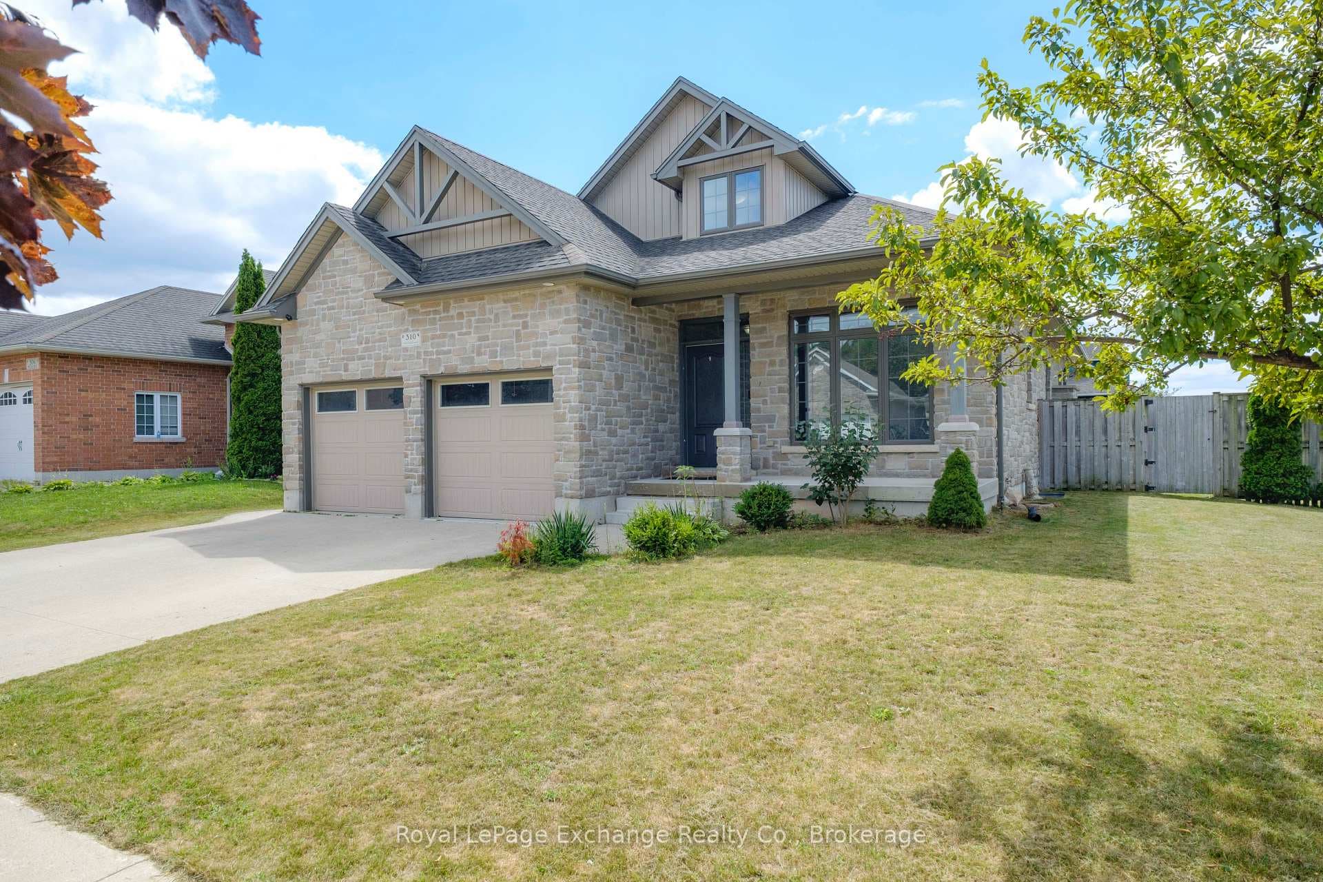 310 Wieck Boulevard photo 6