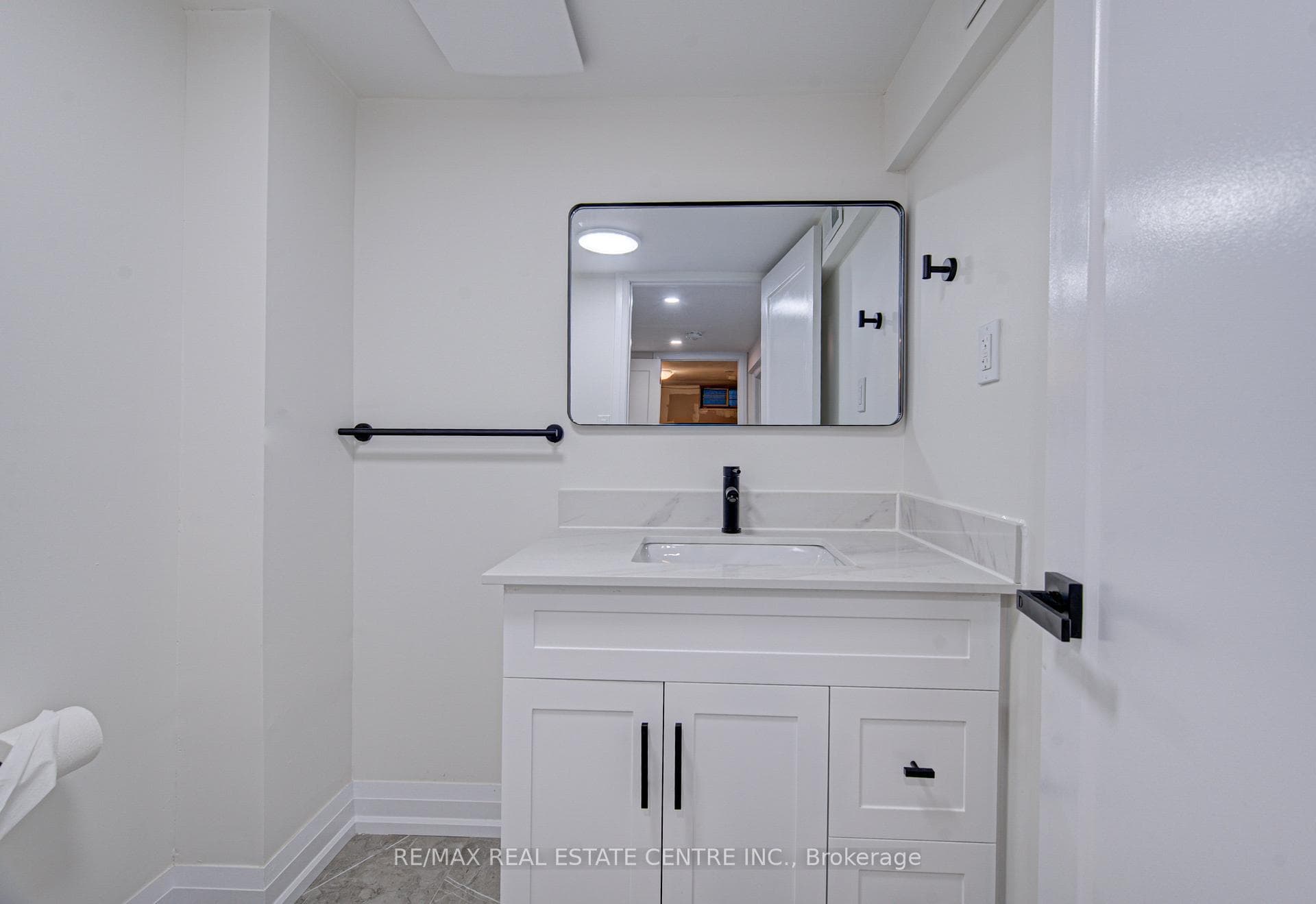 383 Rexford Drive Unit 2 photo 21