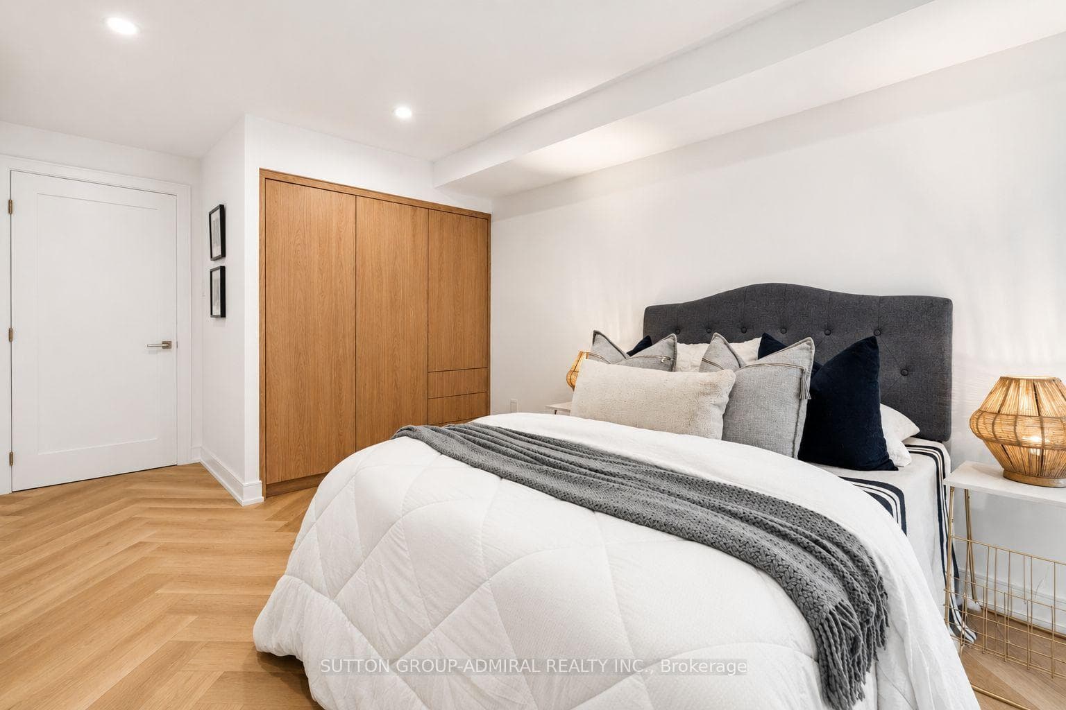 1 Clark Avenue Unit 1411 photo 21