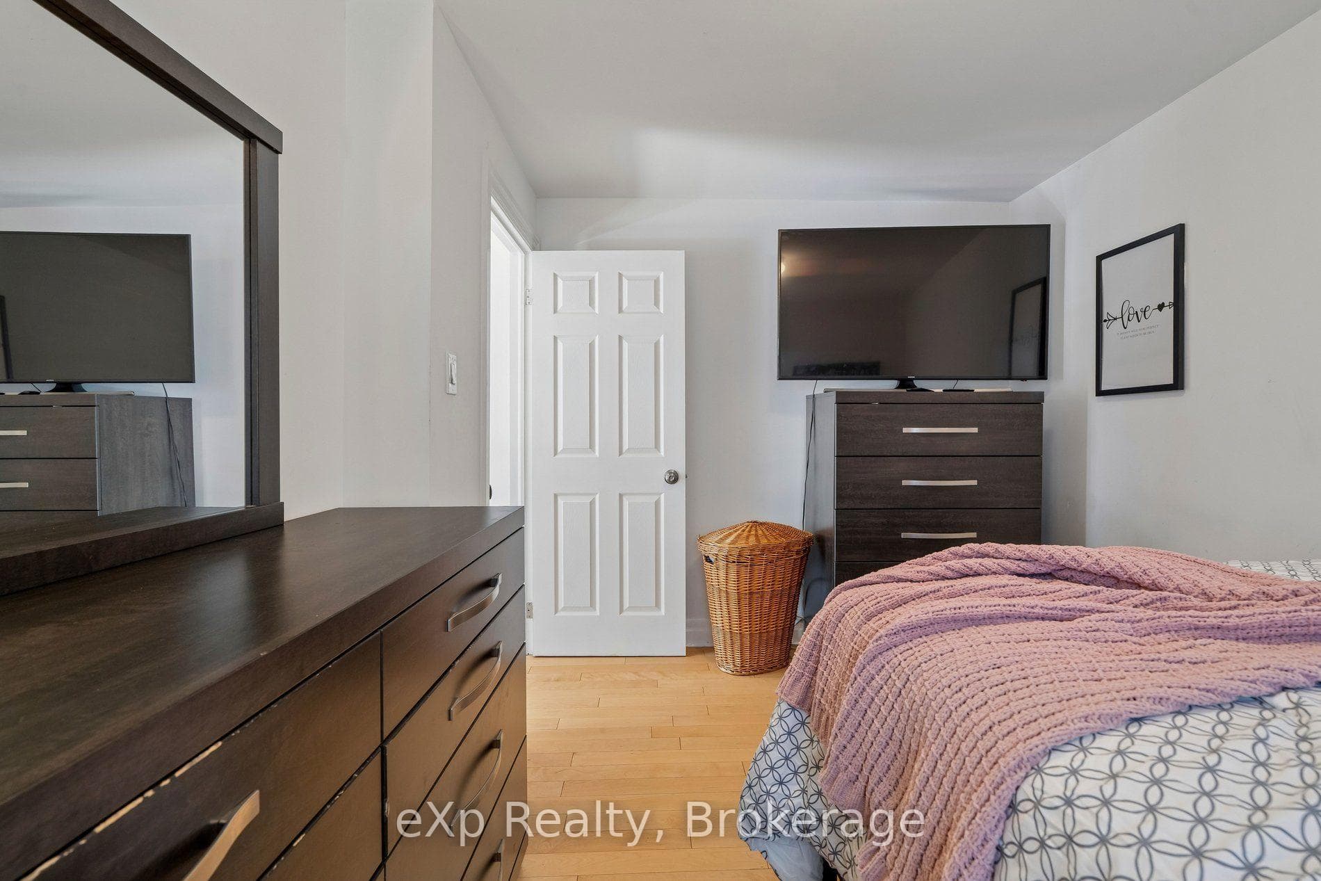 313 Bartlett Avenue photo 28