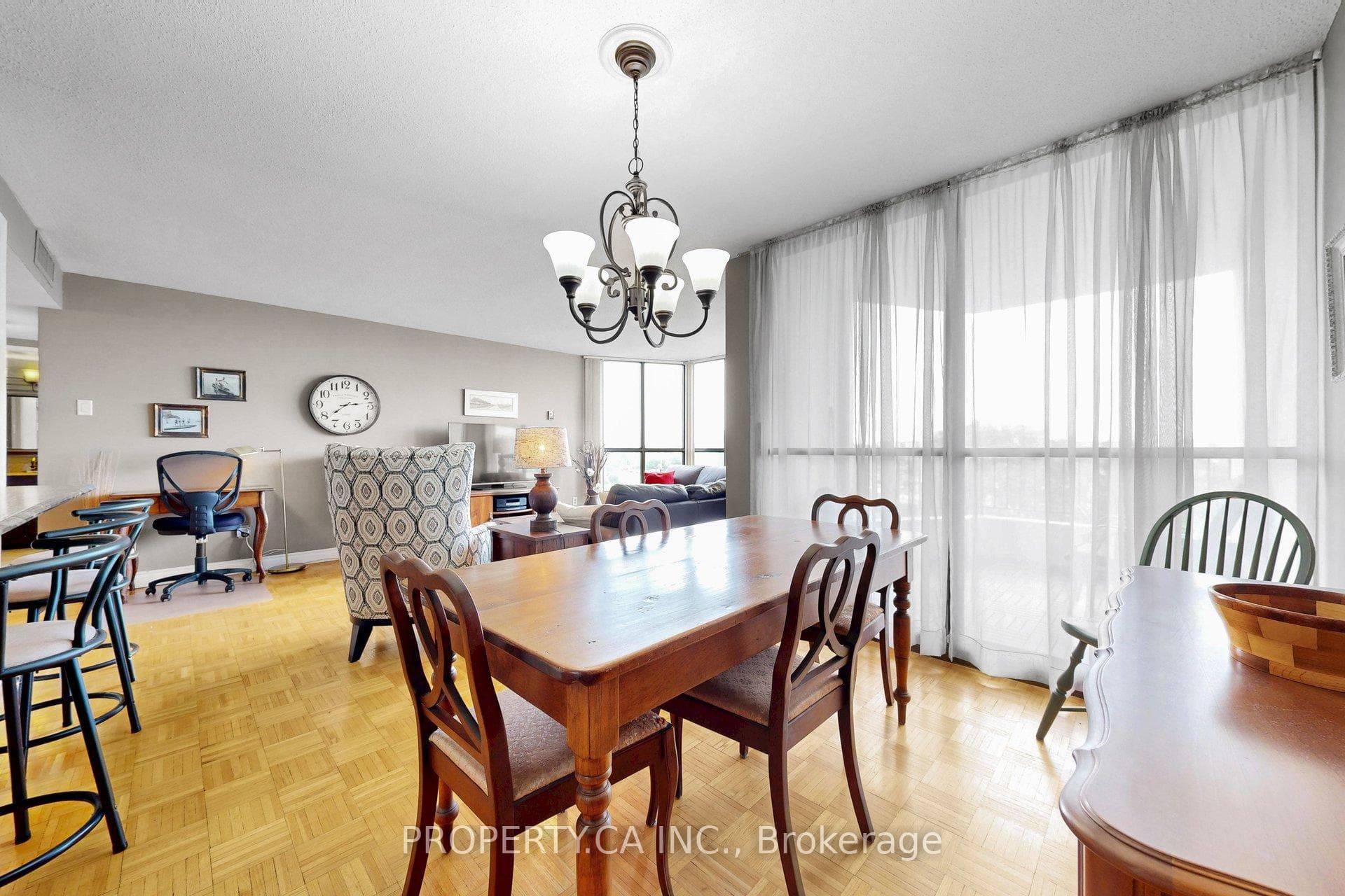 1333 Bloor Street Unit 802 photo 10
