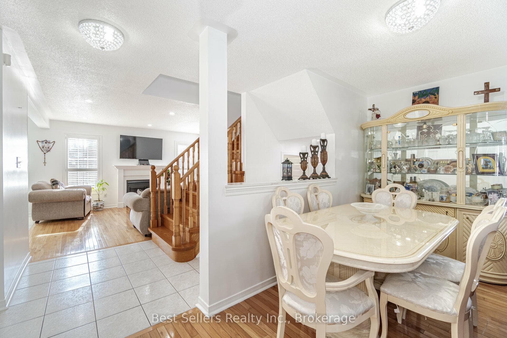 4 Beresford Crescent photo 8
