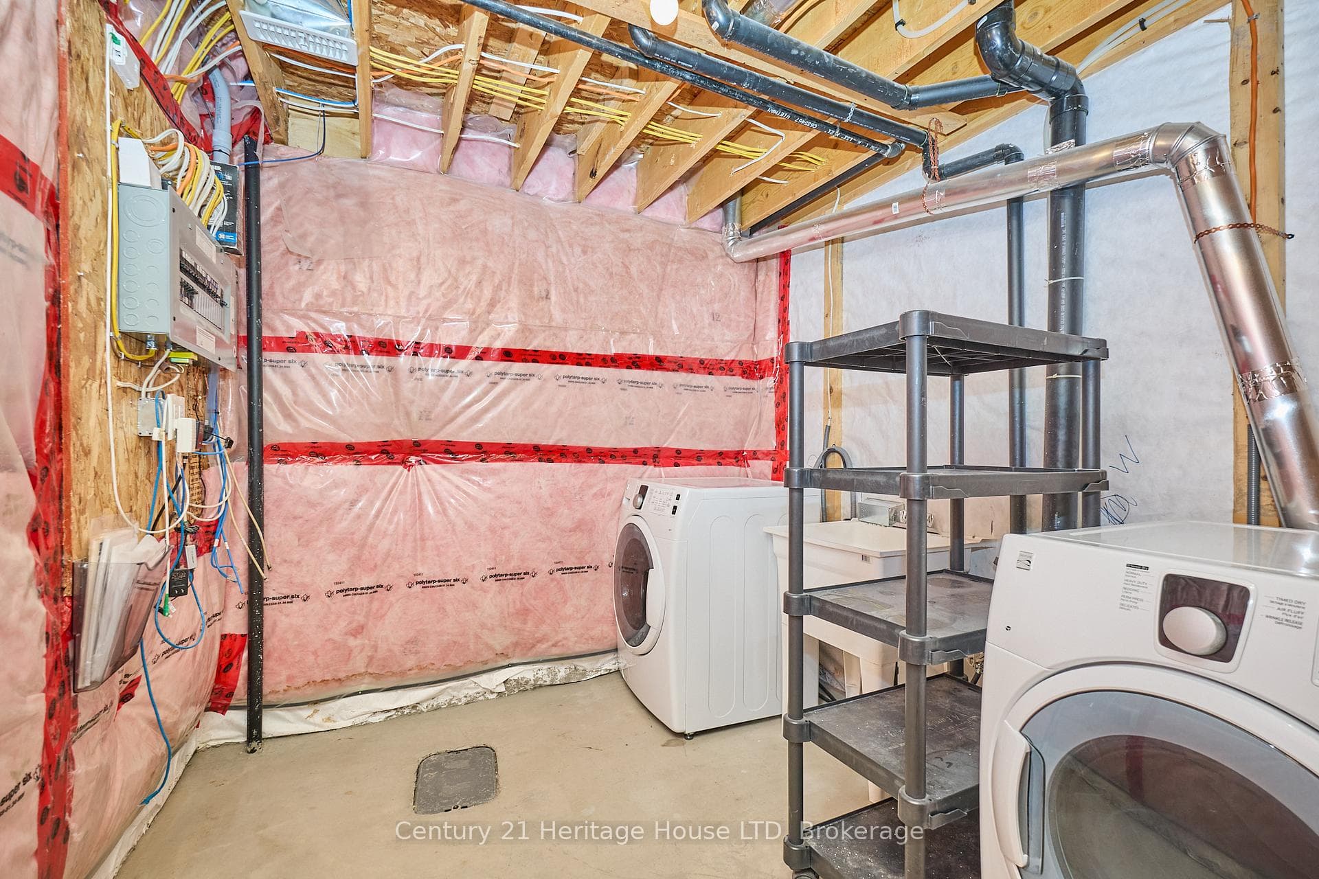 289 SILVERWOOD Avenue photo 35