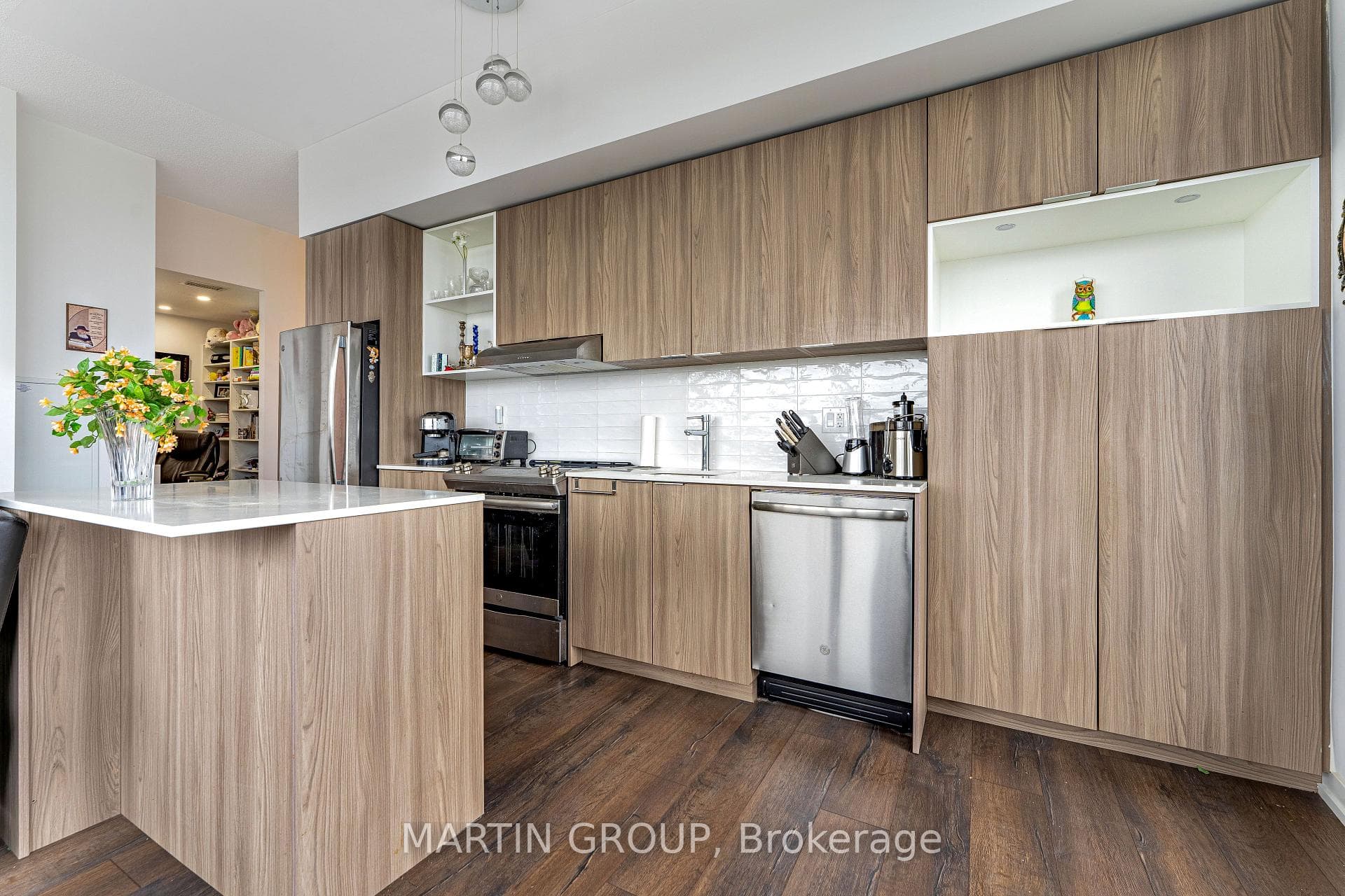 2520 EGLINTON Avenue Unit 317 photo 9