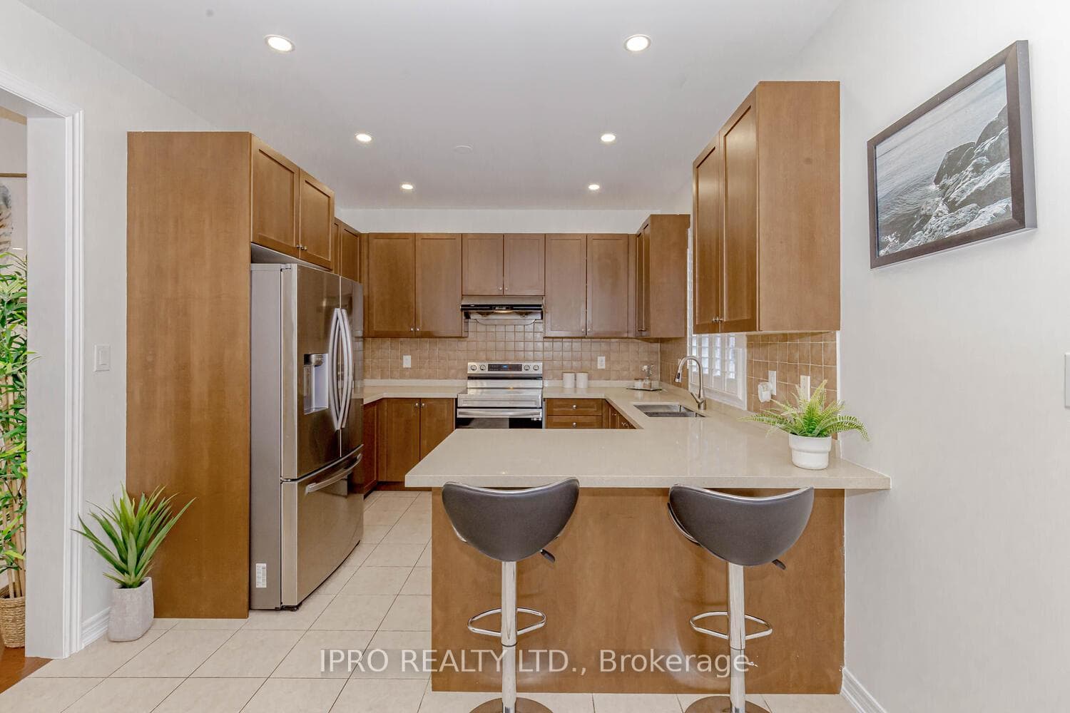 321 Dalgleish Gardens photo 10