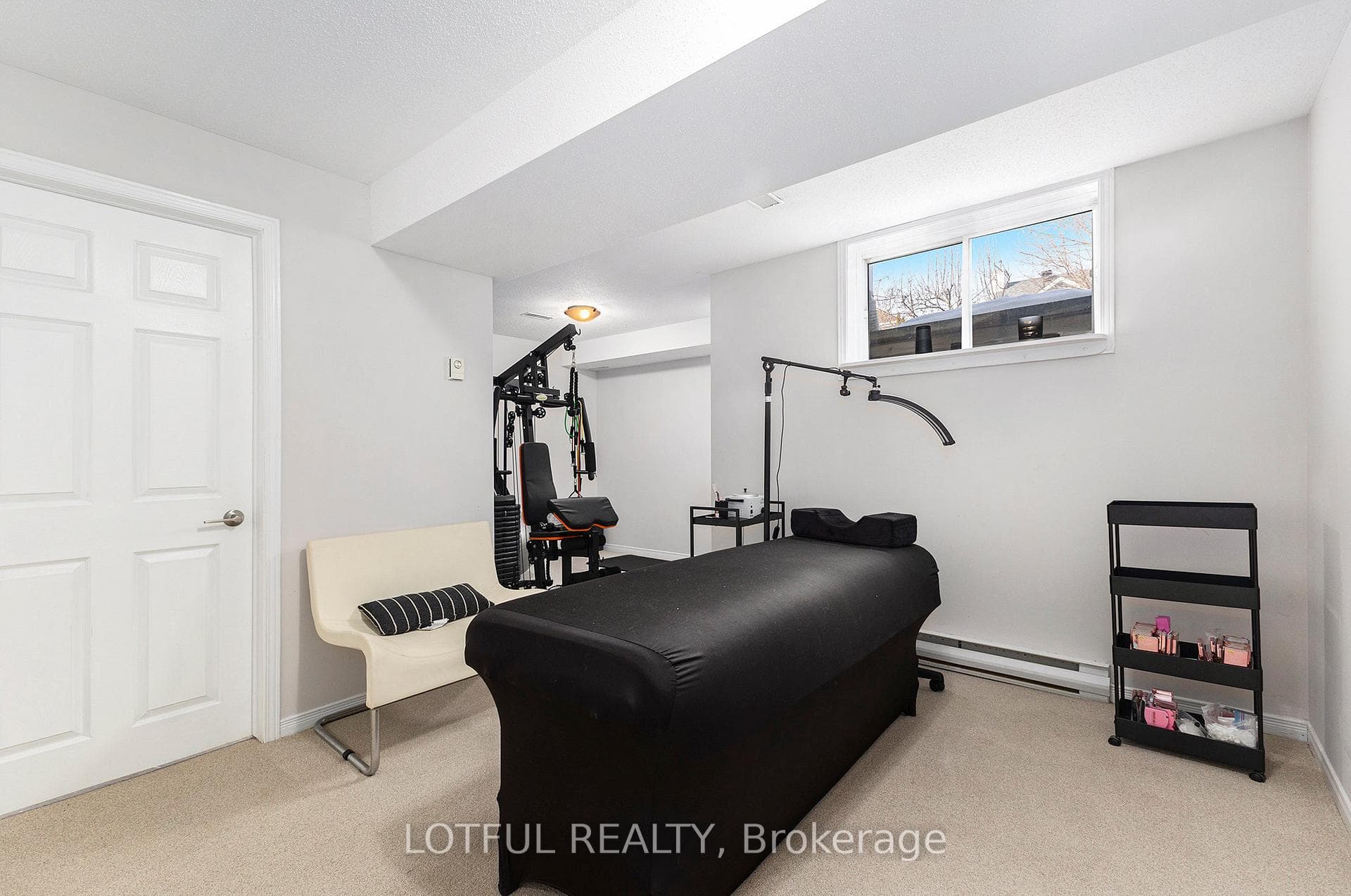268 Stoneway Drive photo 23
