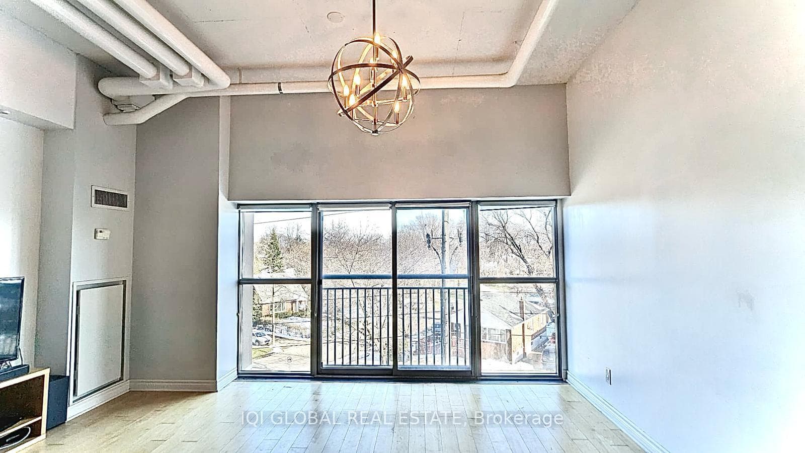 2 Fieldway Road Unit 307 photo 4