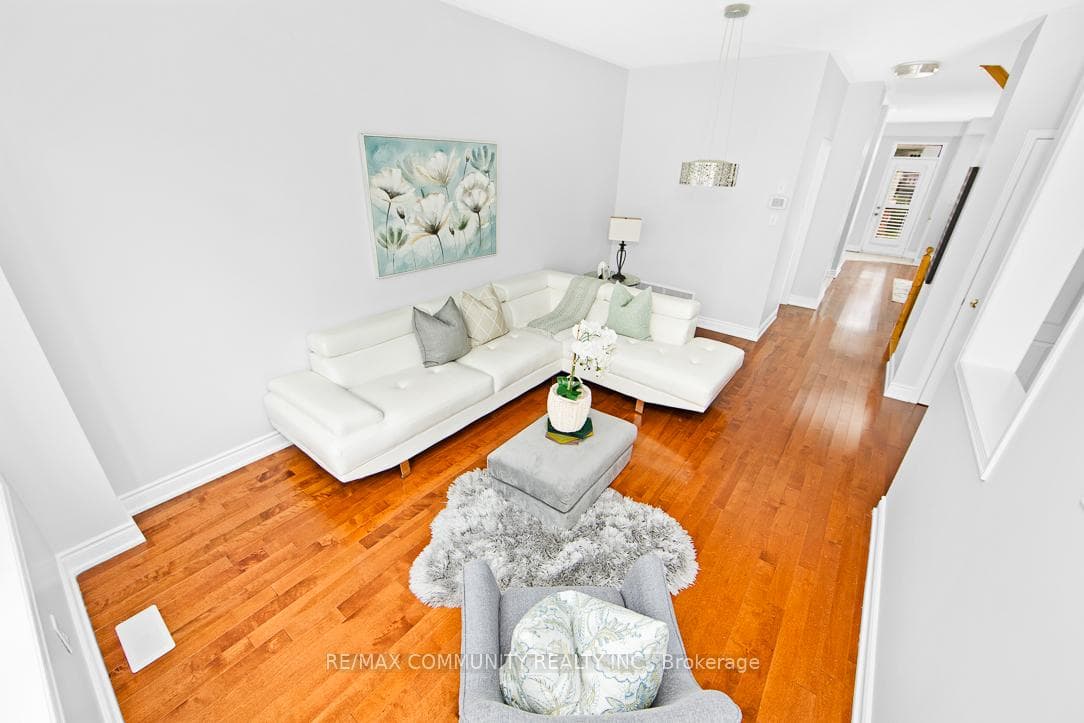 14 Montagues Lane photo 6