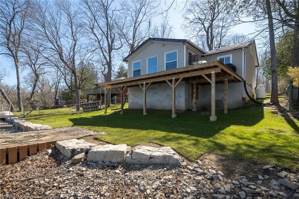 346 NICHOLSON POINT Road photo 12