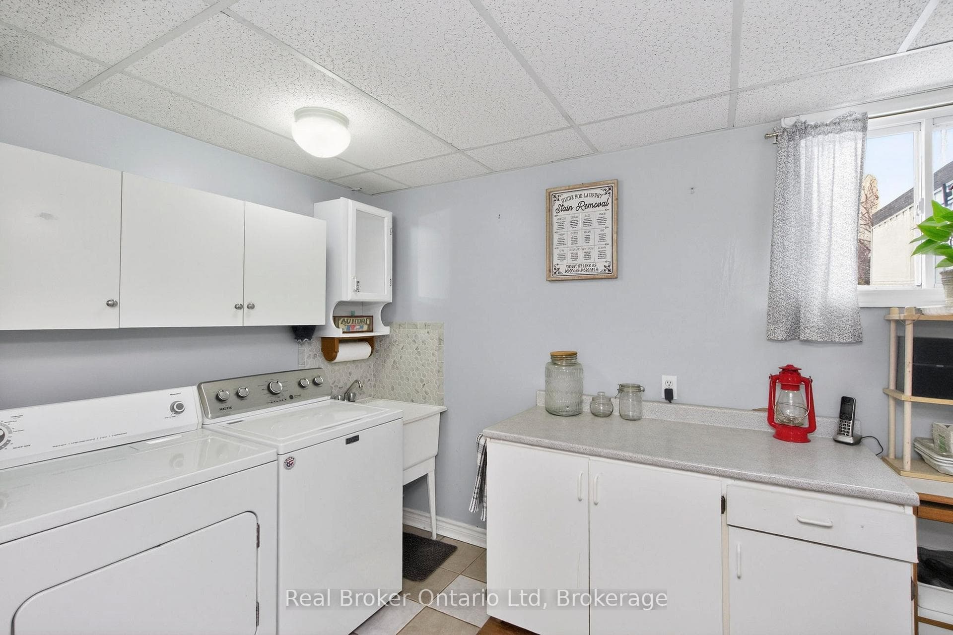 202 Ouida Street photo 27