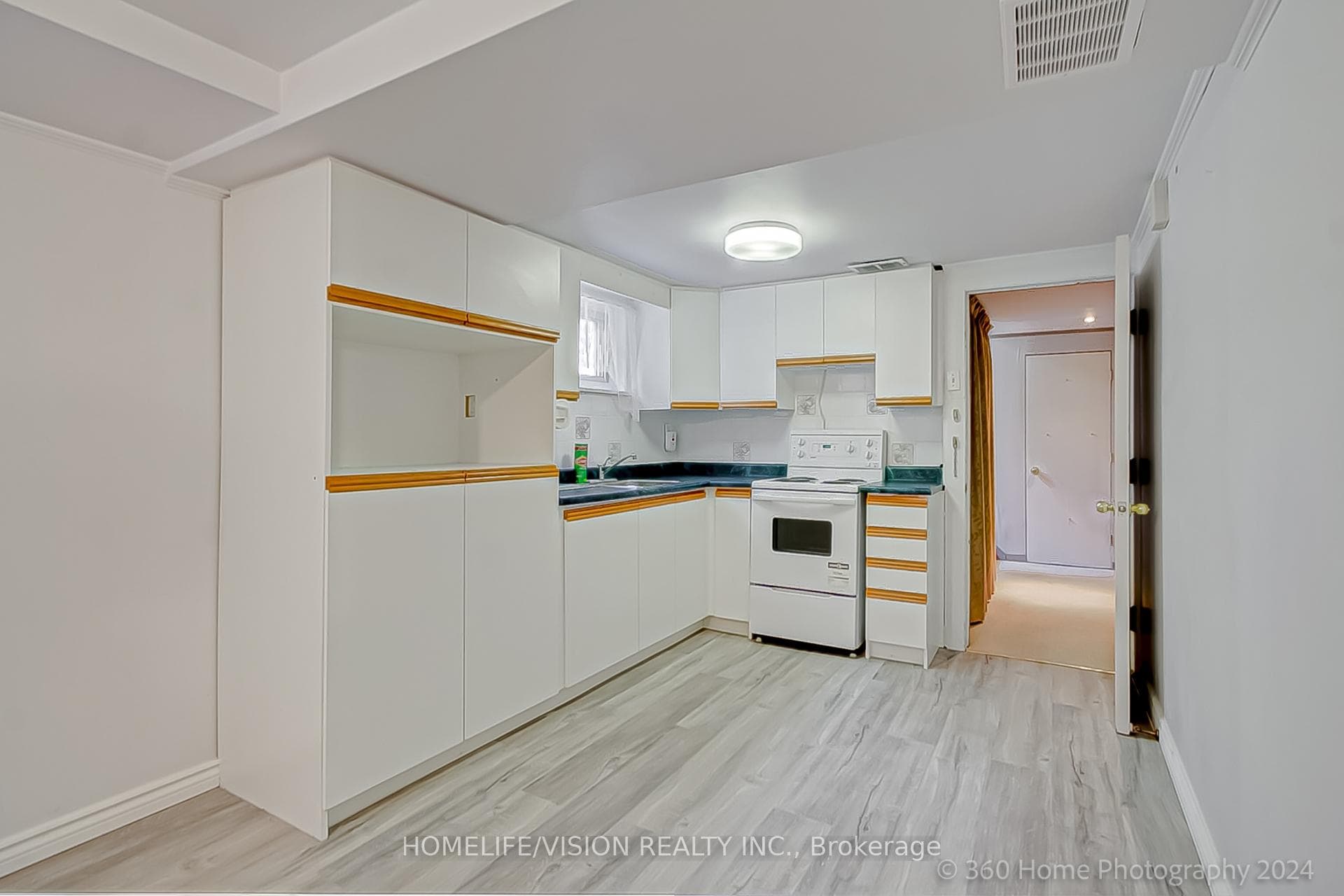 64 Rosemount Drive photo 17