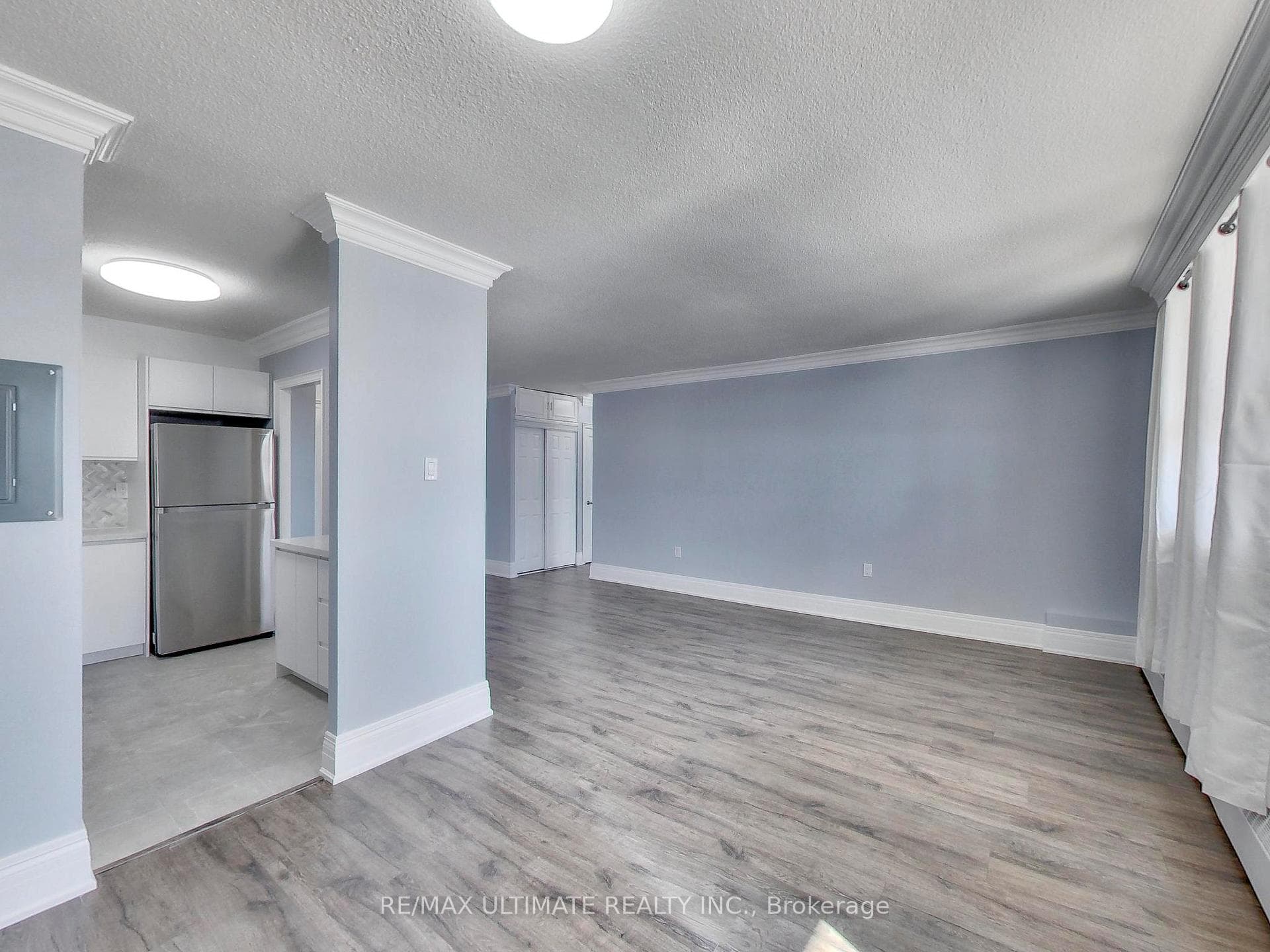 541 Blackthorn Avenue Unit 110 photo 14