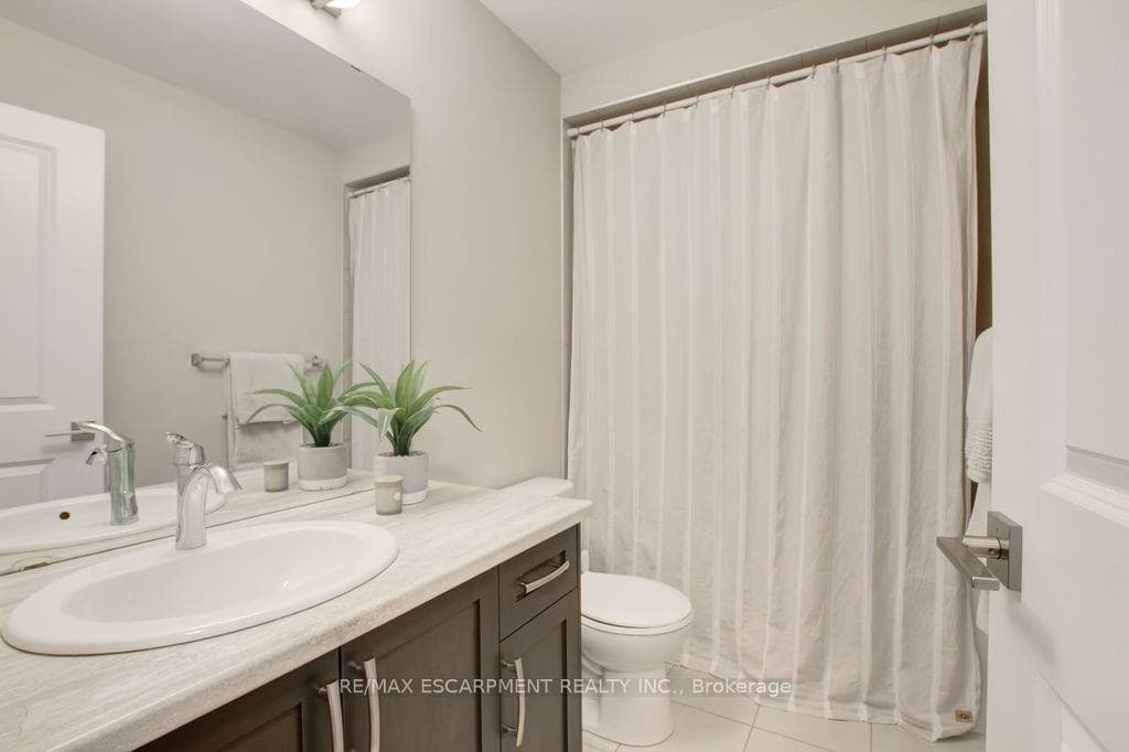 445 Ontario Street Unit 35 photo 15