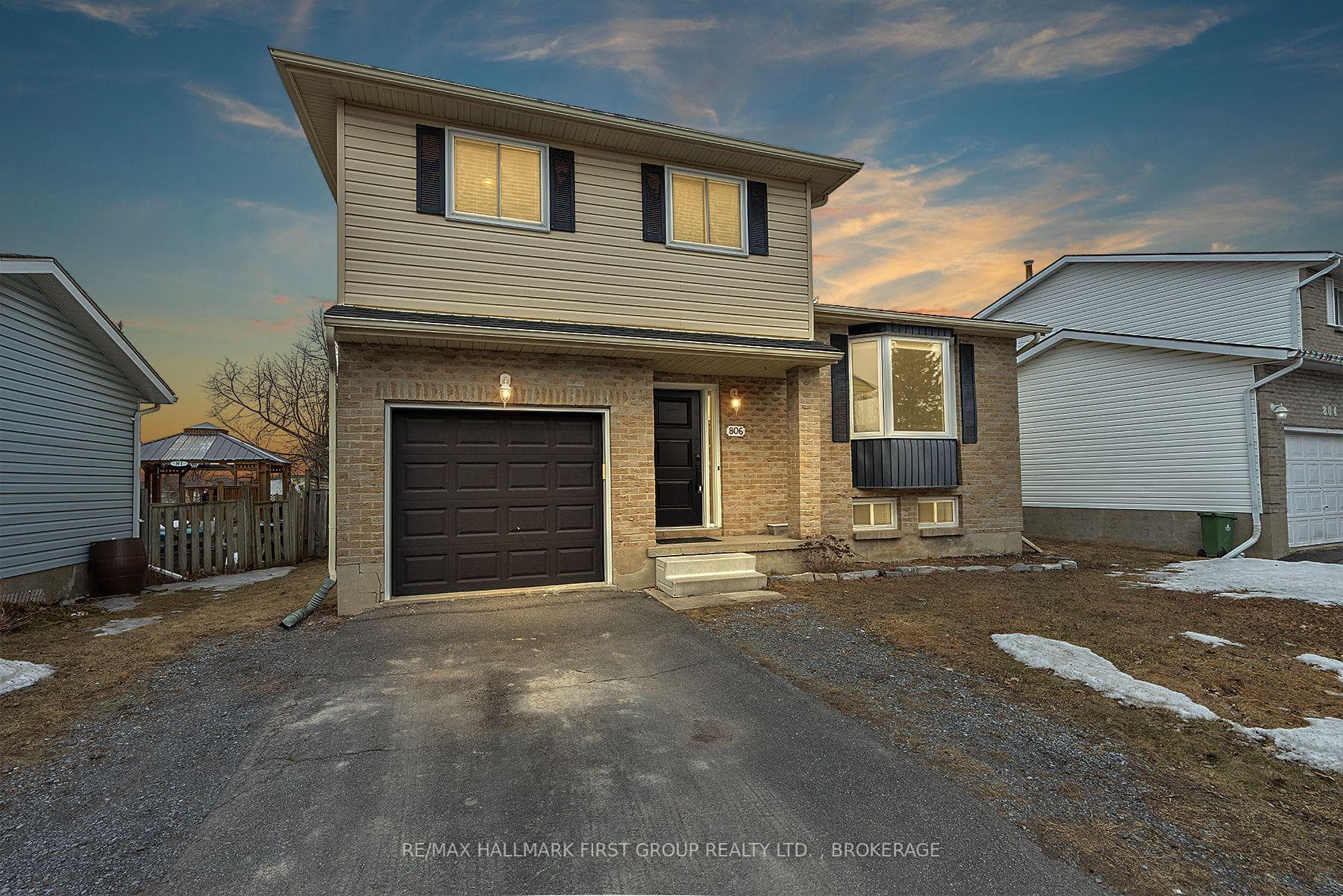 806 Cataraqui Woods Drive photo 1