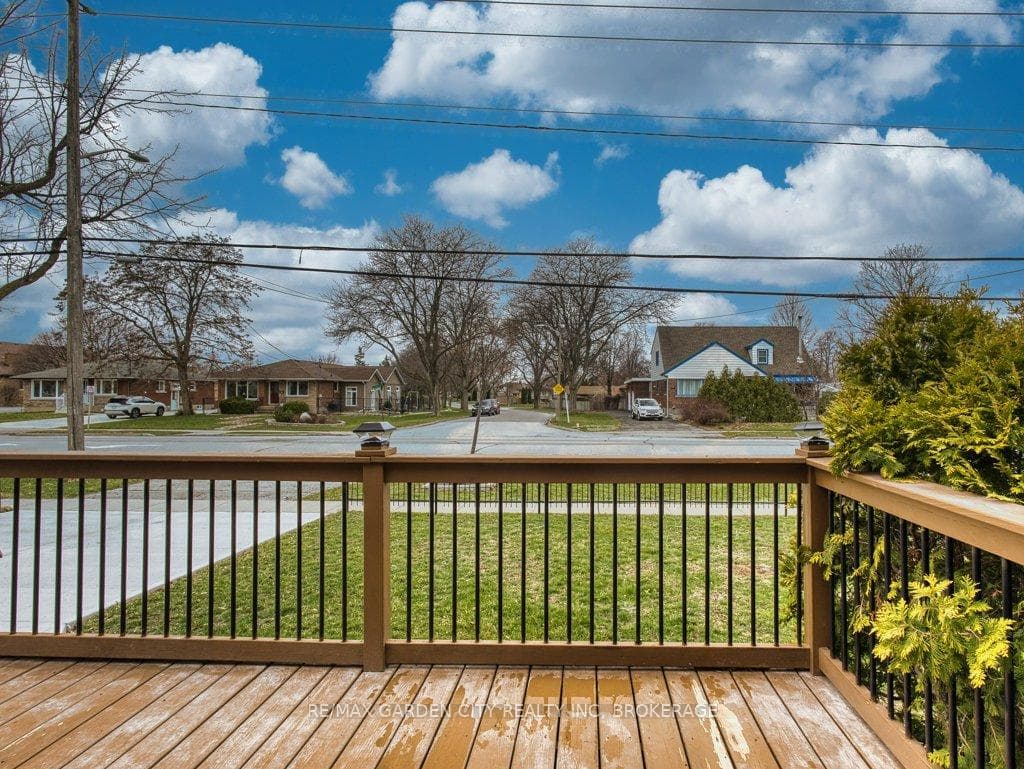 456 Geneva Street photo 5