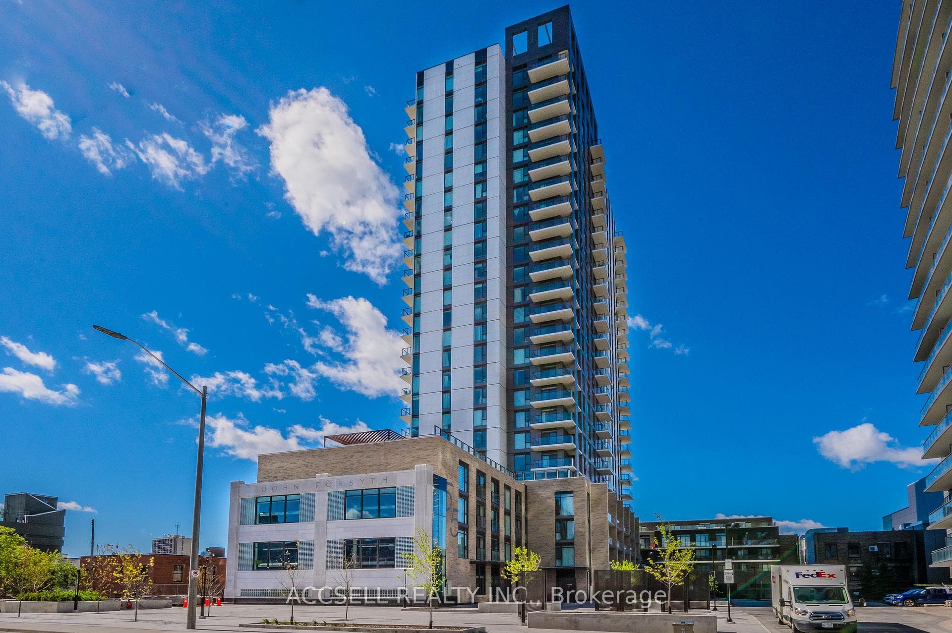 55 Duke Street Unit 1207 photo 6