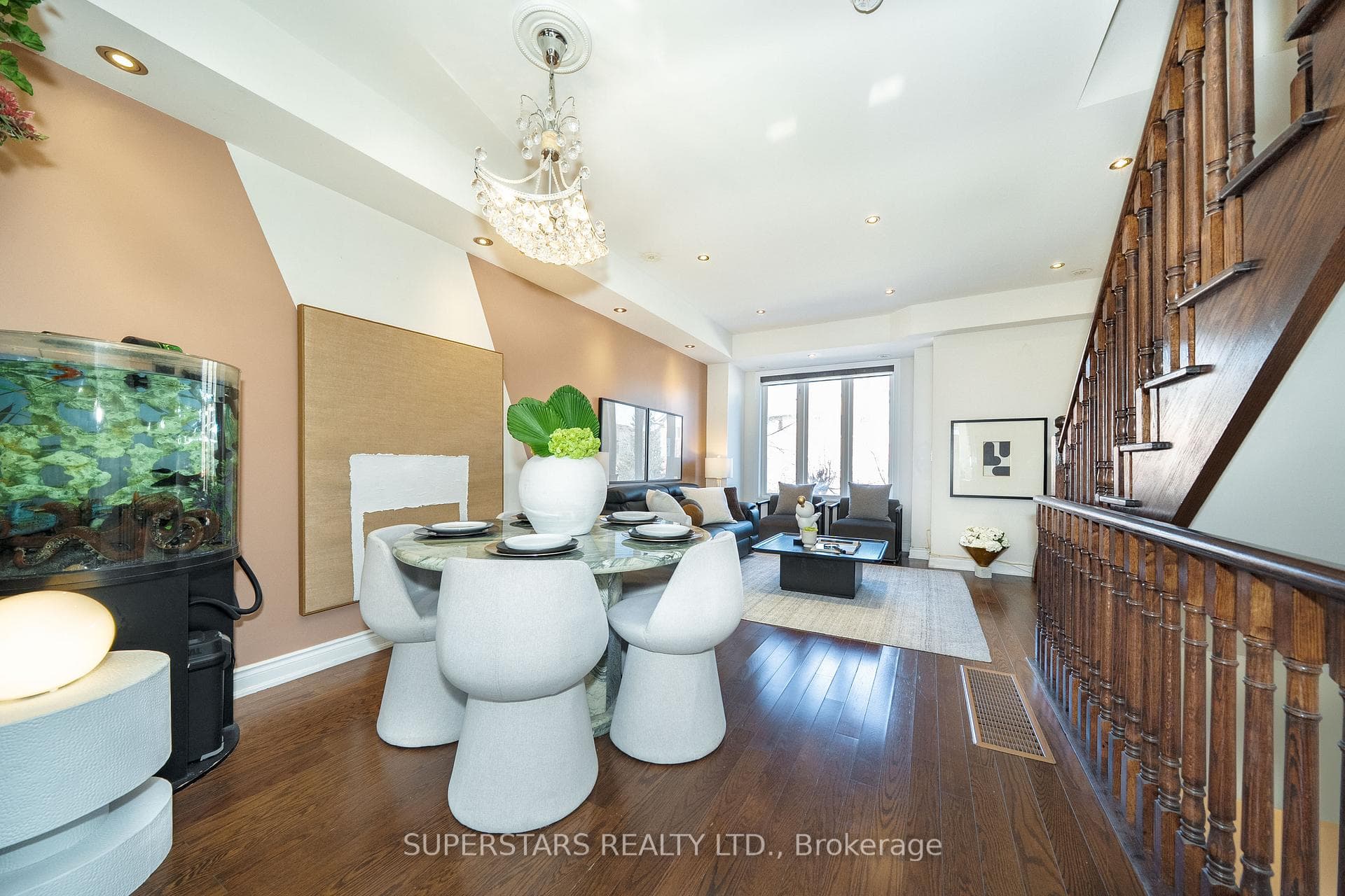 261 South Park Road photo 13