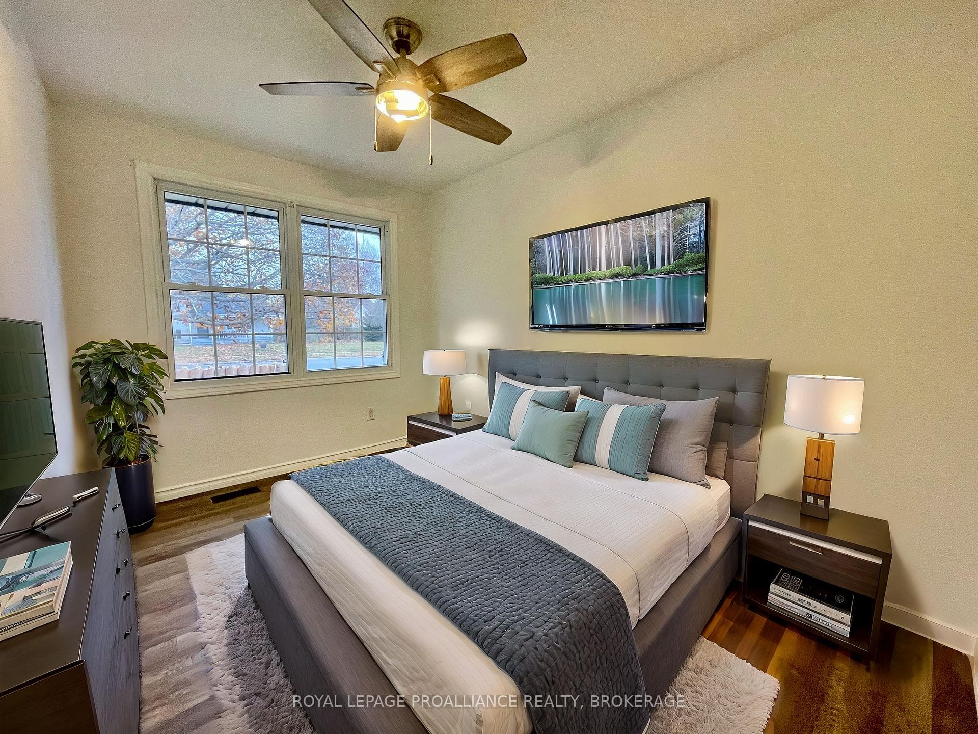 271 Chelsea Road photo 13
