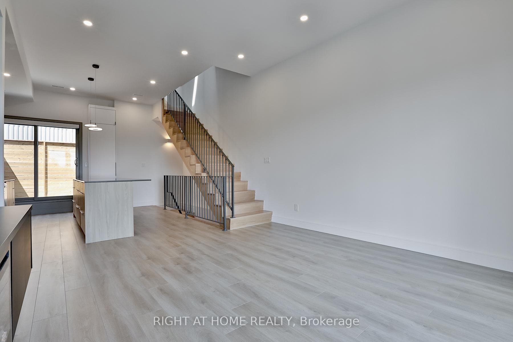 1169 Davenport Road Unit Unit 3 photo 8