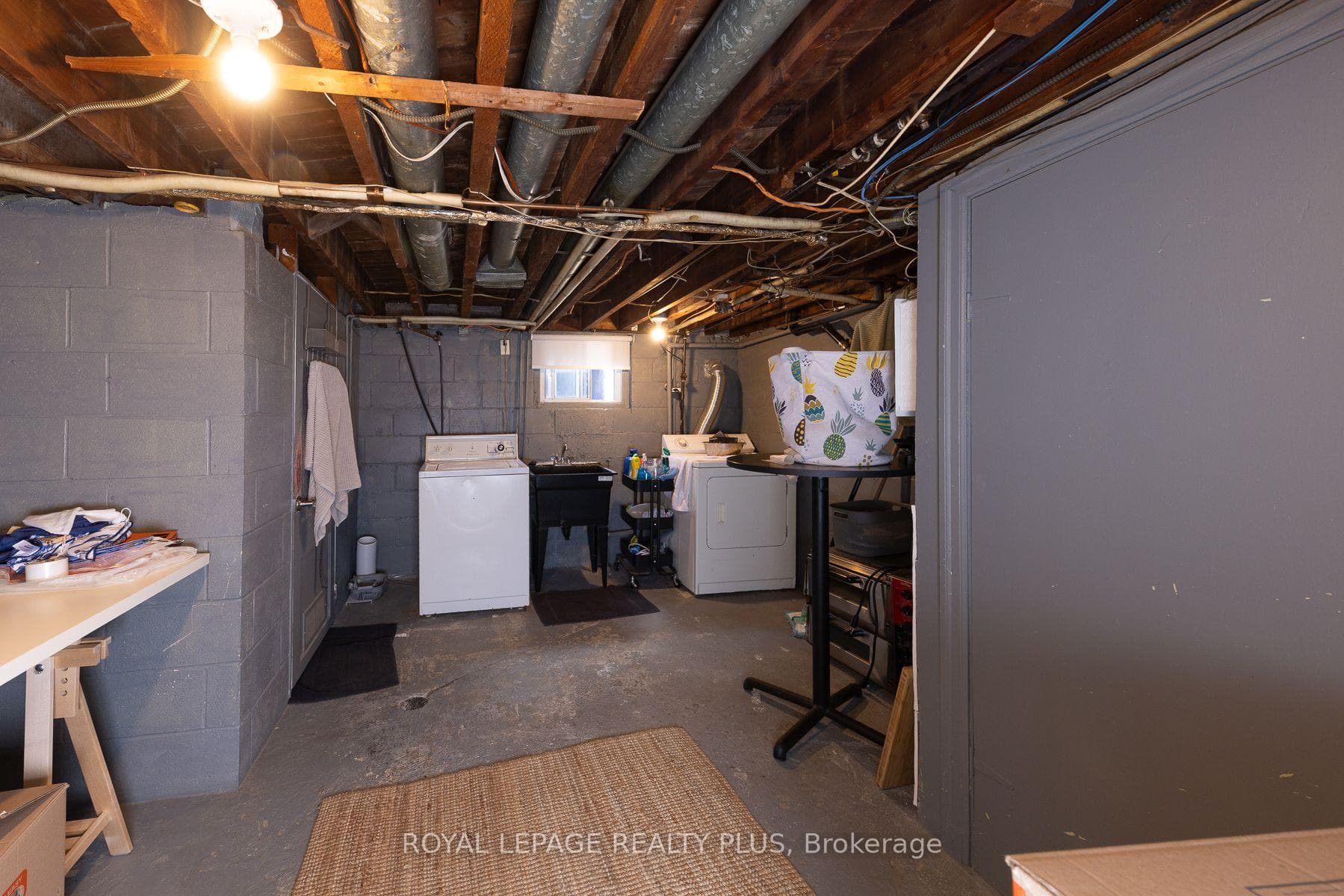 33 Dayton Avenue photo 29