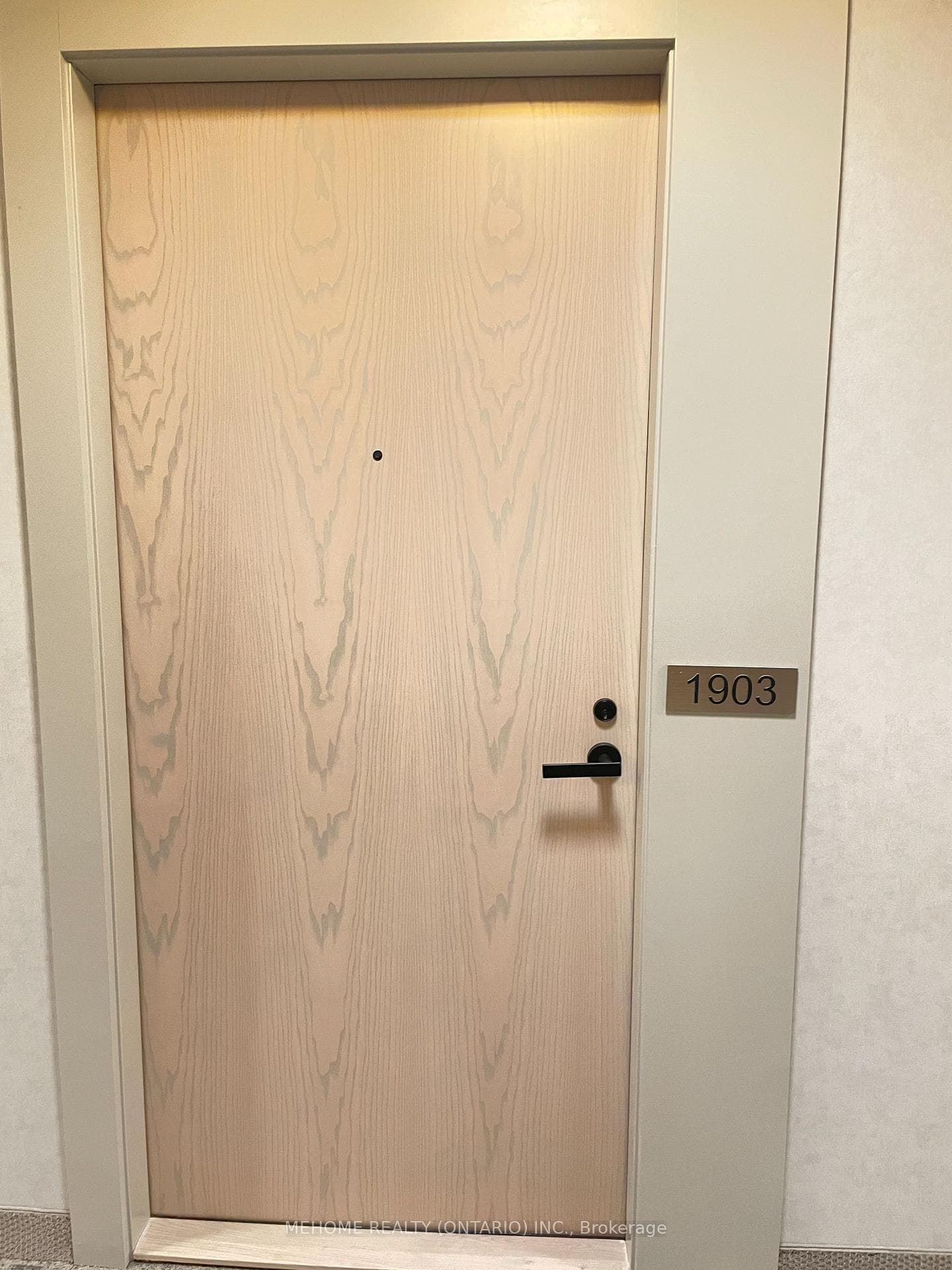 8 Interchange Way Unit 1903 photo 4