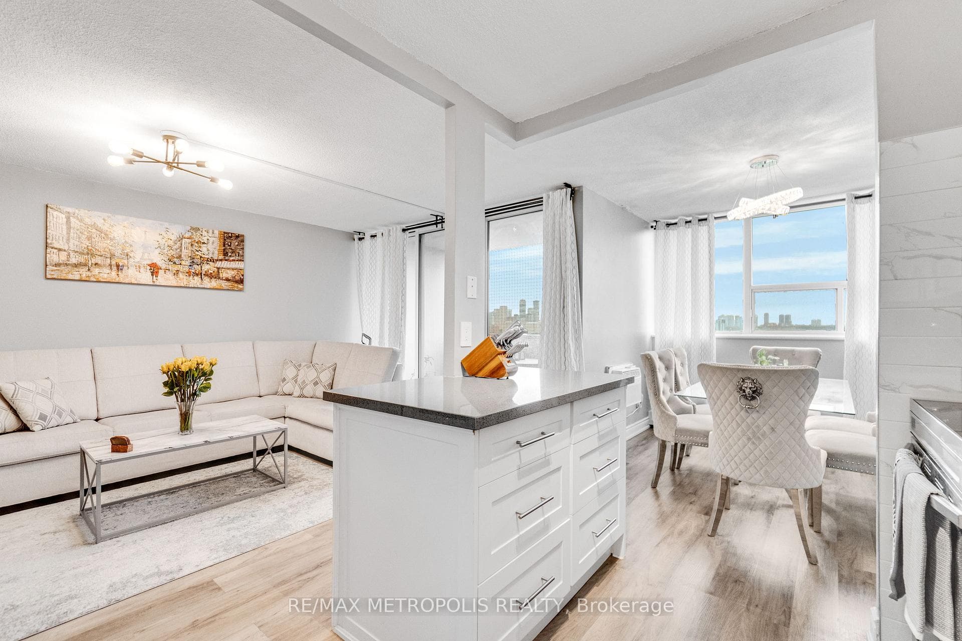530 Lolita Gardens Unit 1903 photo 18