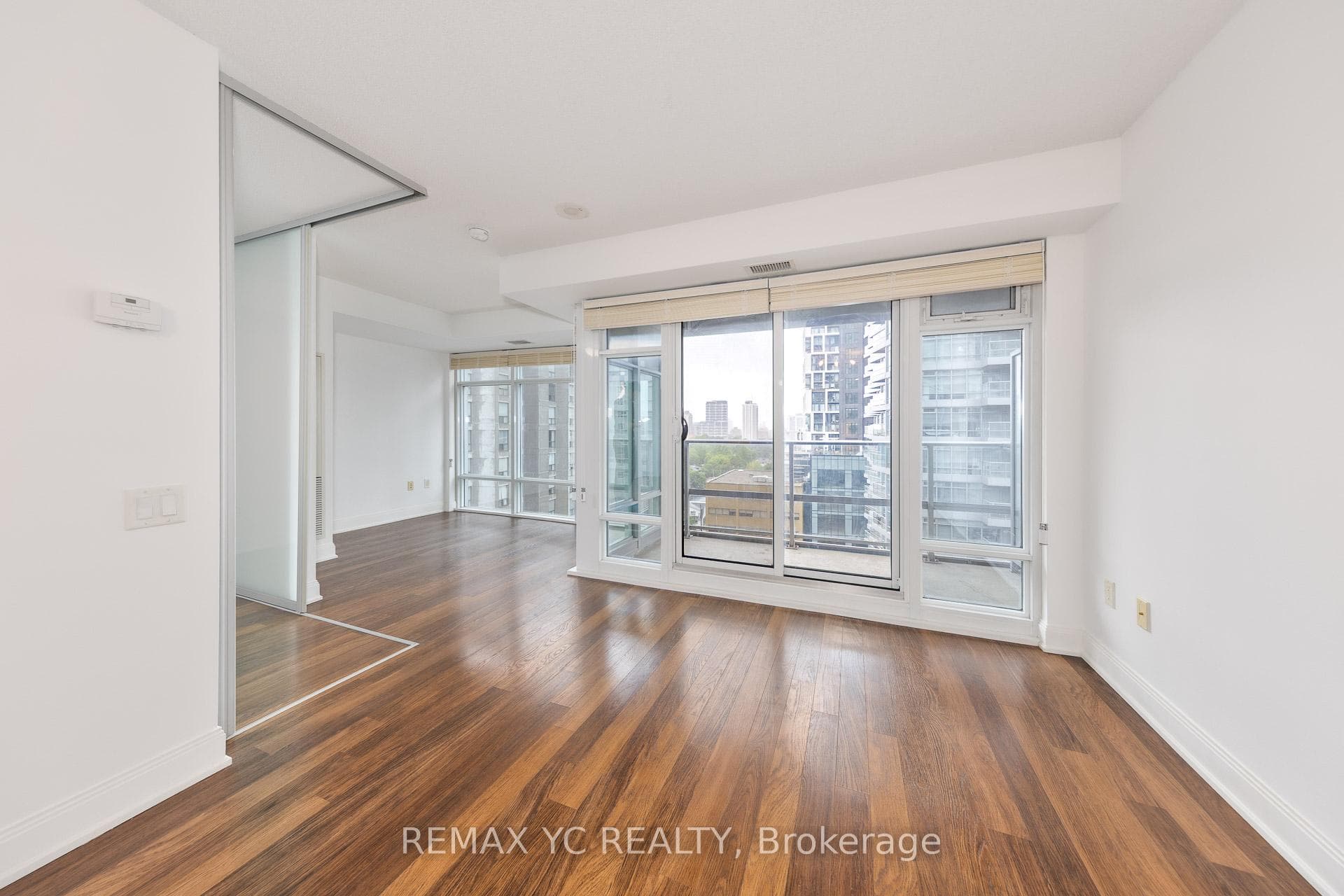 2191 Yonge Street Unit 1103 photo 8