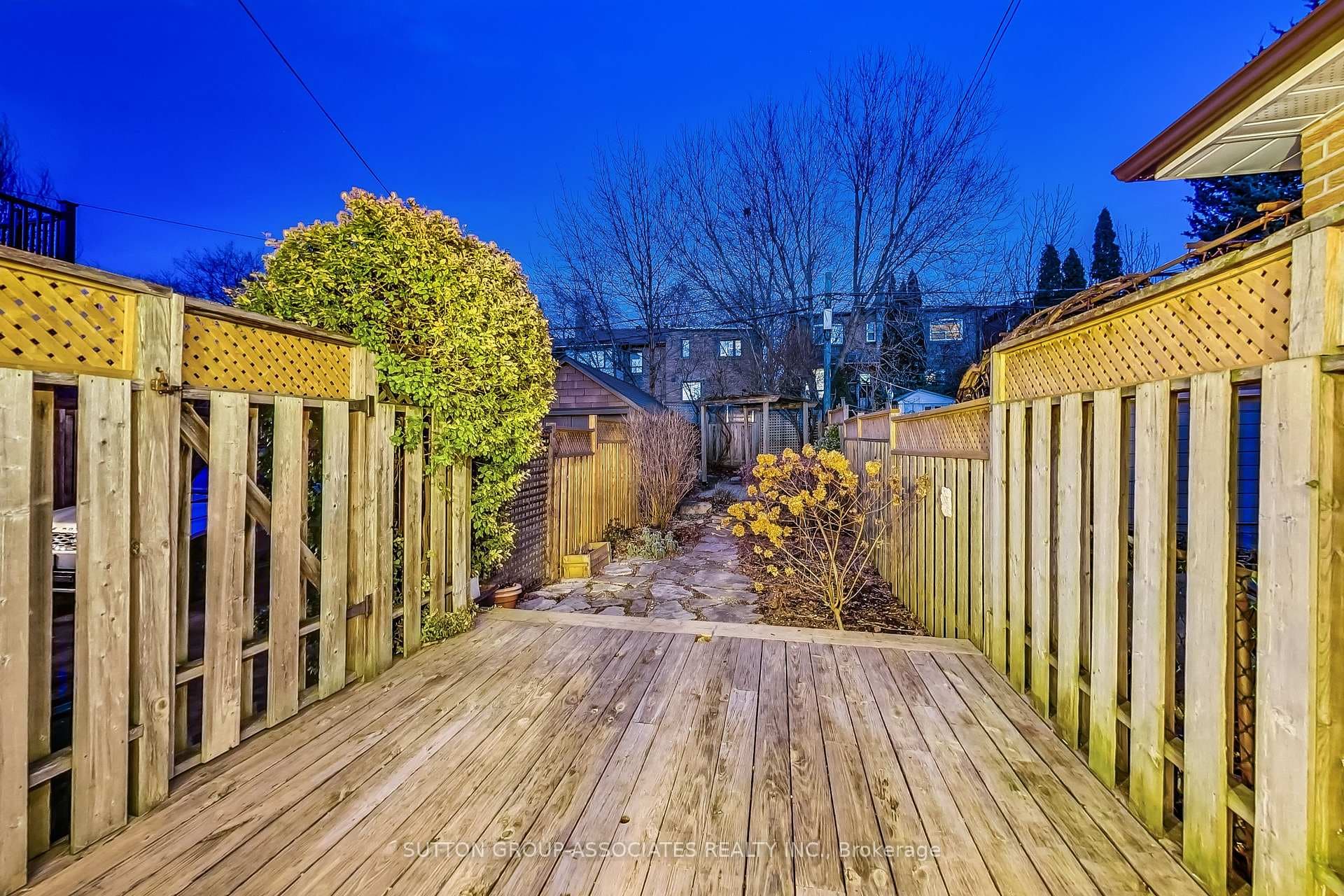 43 Winnett Avenue photo 28