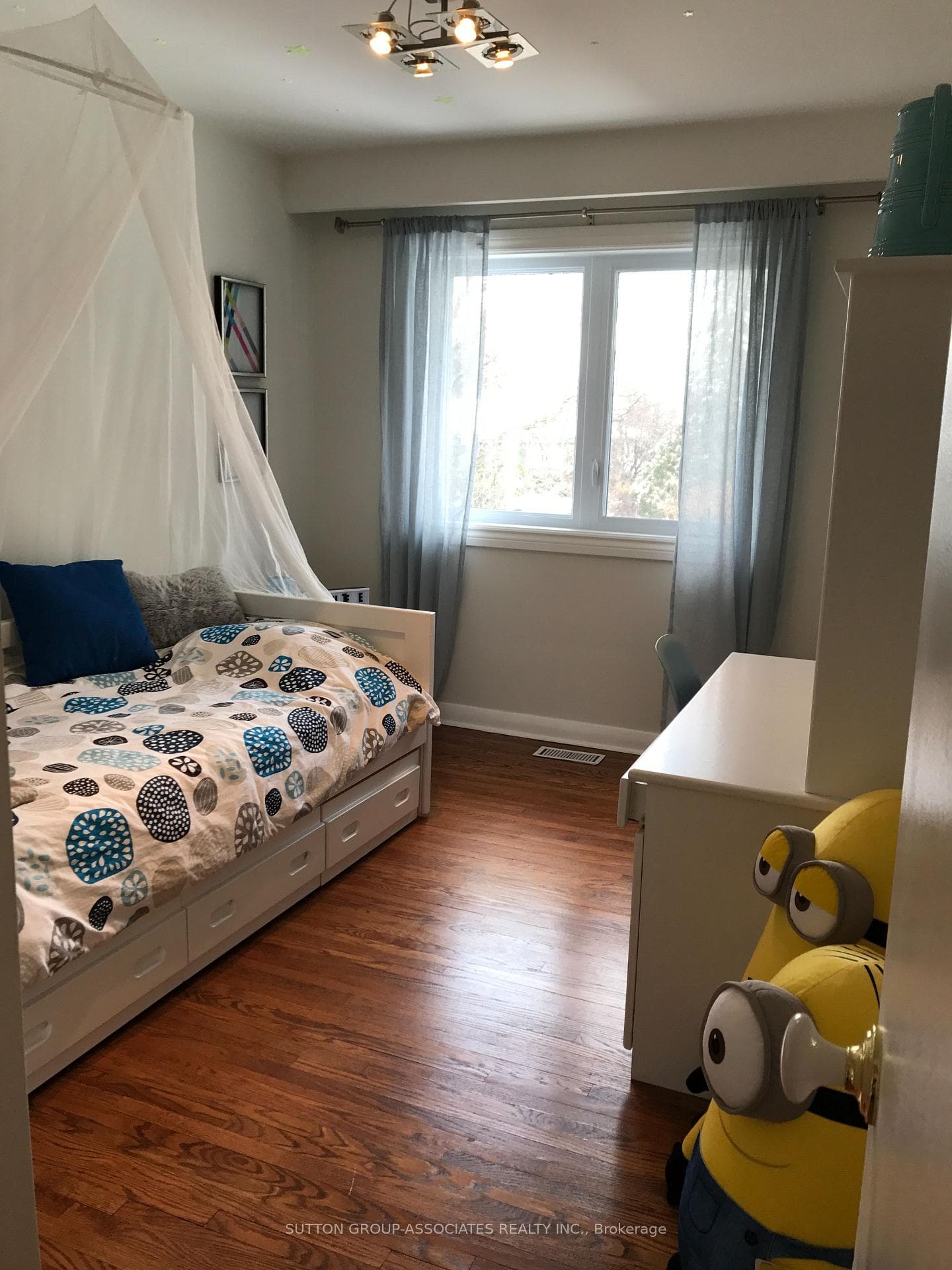 19 Sutcliffe Drive photo 2