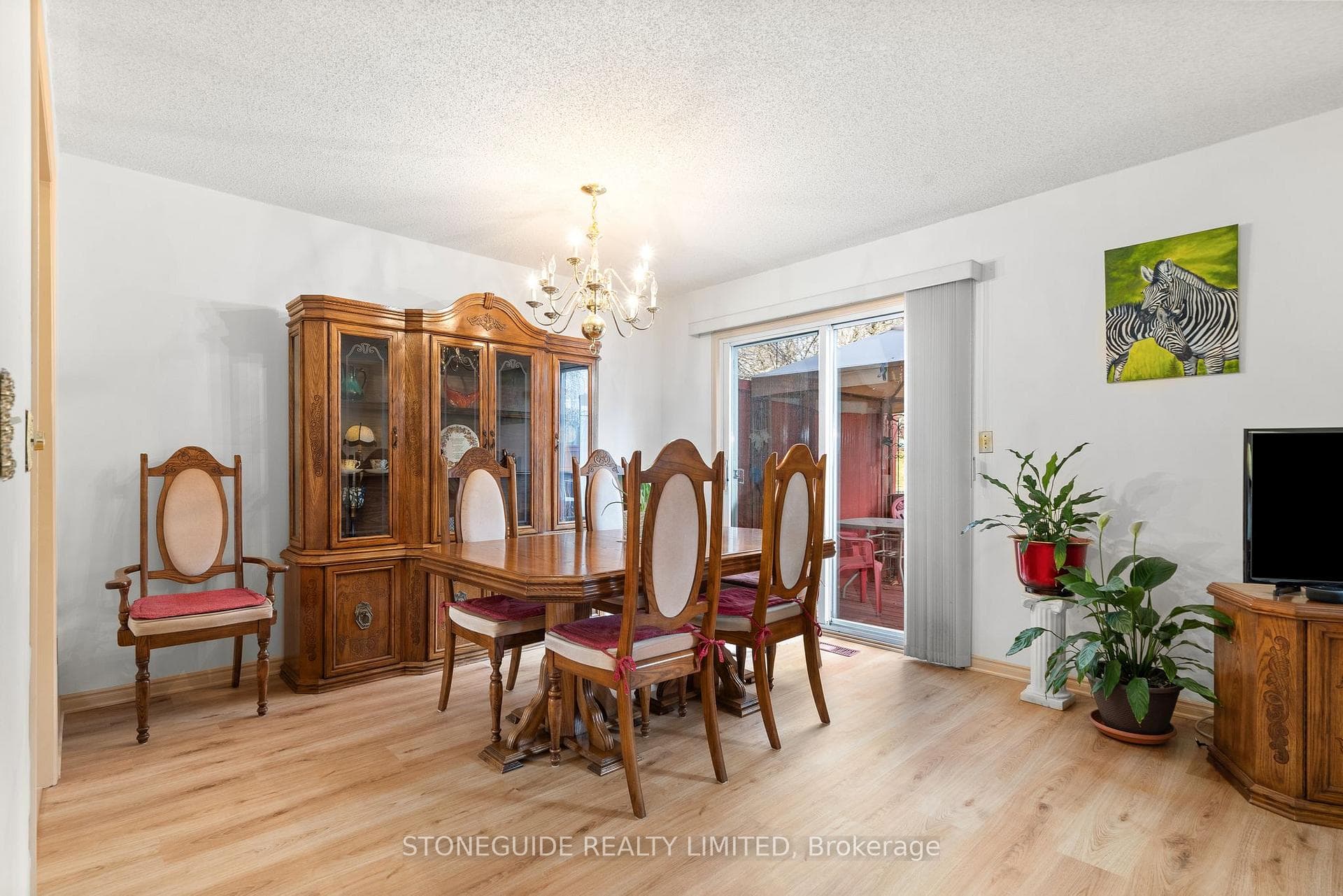 161 Sutherland Crescent photo 6
