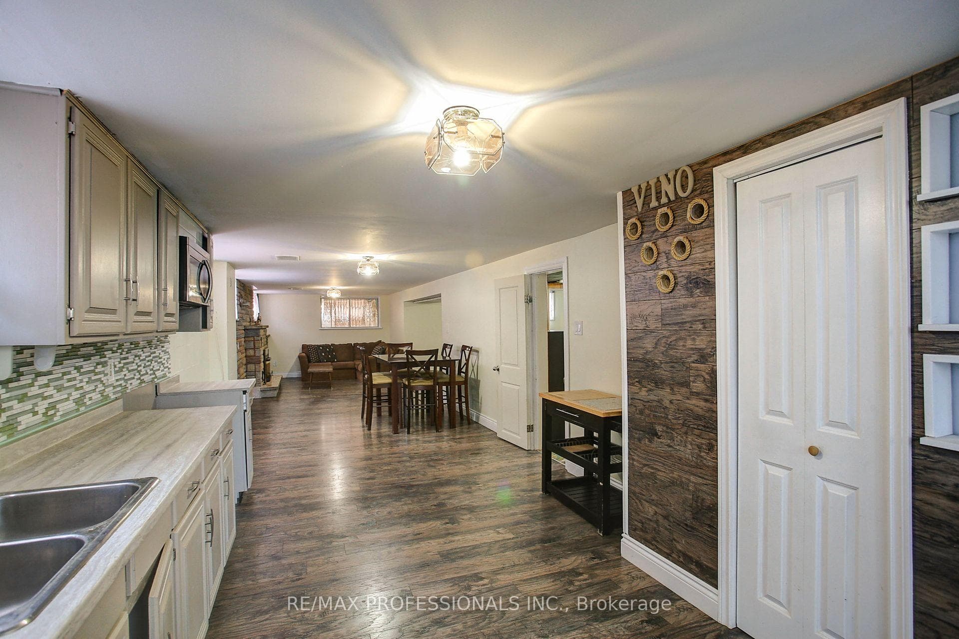 11 Woolgar Avenue photo 21