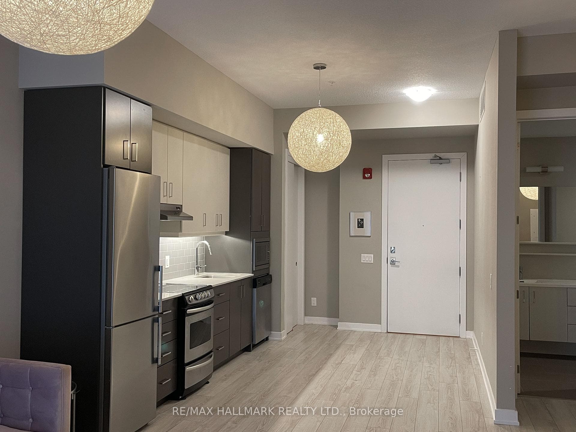 40 Esplanade Lane Unit 106 photo 13