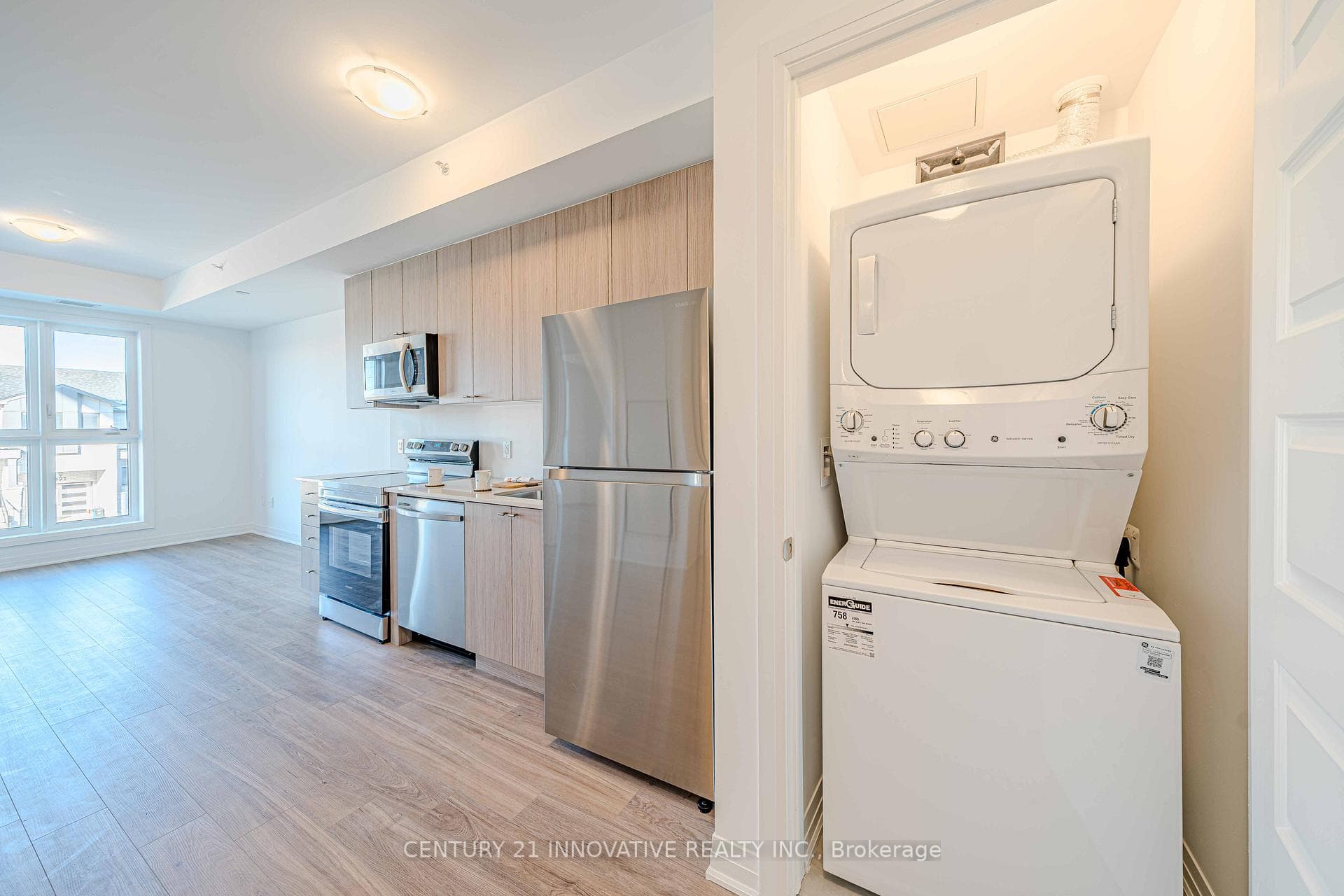 490 Gordon Krantz Avenue Unit 201 photo 25